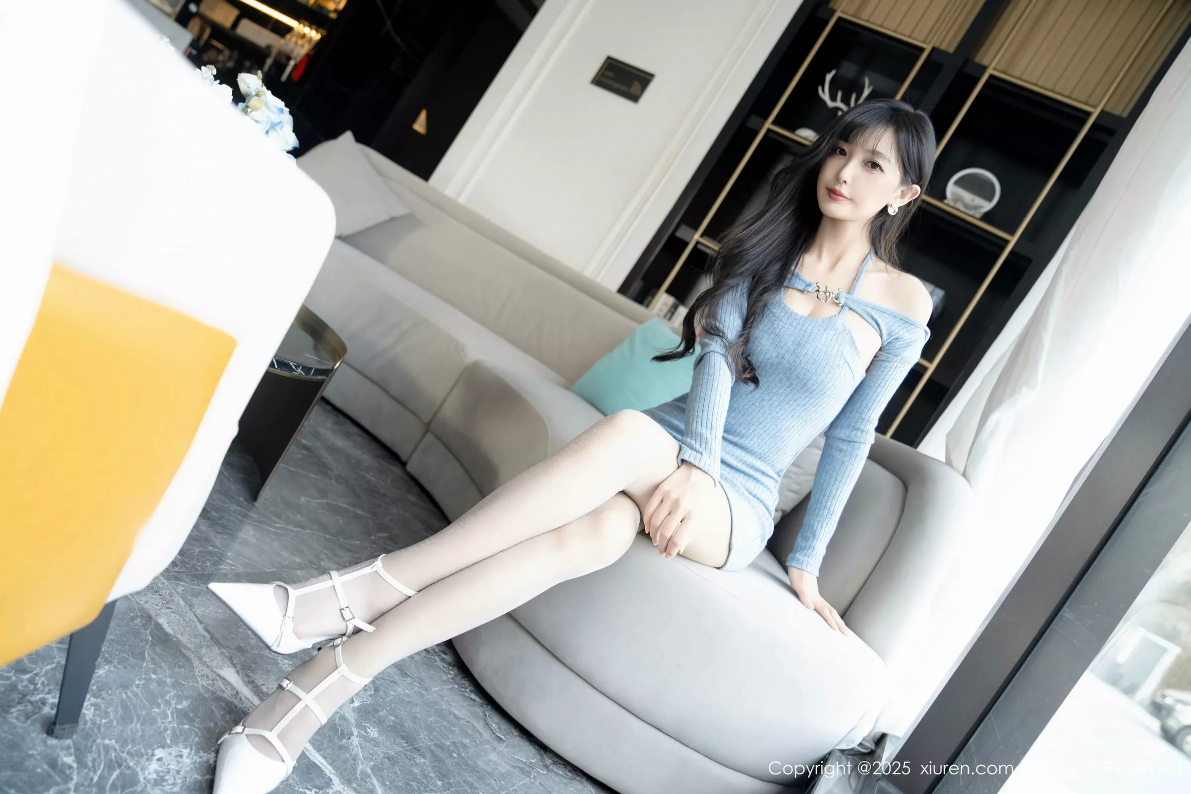 秀人集.com_[XiuRen秀人网]No.10124_模特樱桃小阑子性感浅蓝色连衣短裙配灰丝袜秀曼妙身姿诱惑写真86P