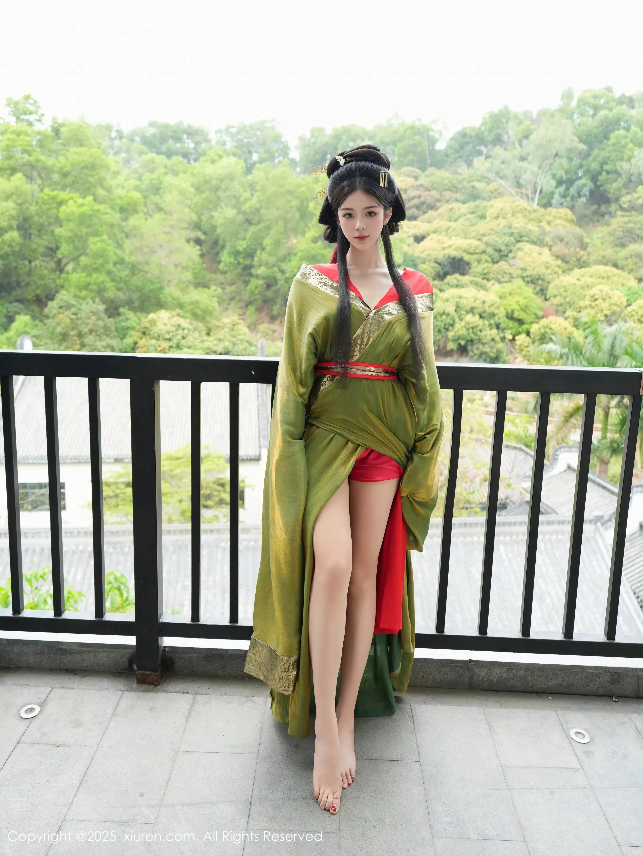 秀人集.com_[XiuRen秀人网]No.10126_模特雪糕CiCi性感绿色古风服饰露红色情趣服饰秀美腿诱惑写真68P