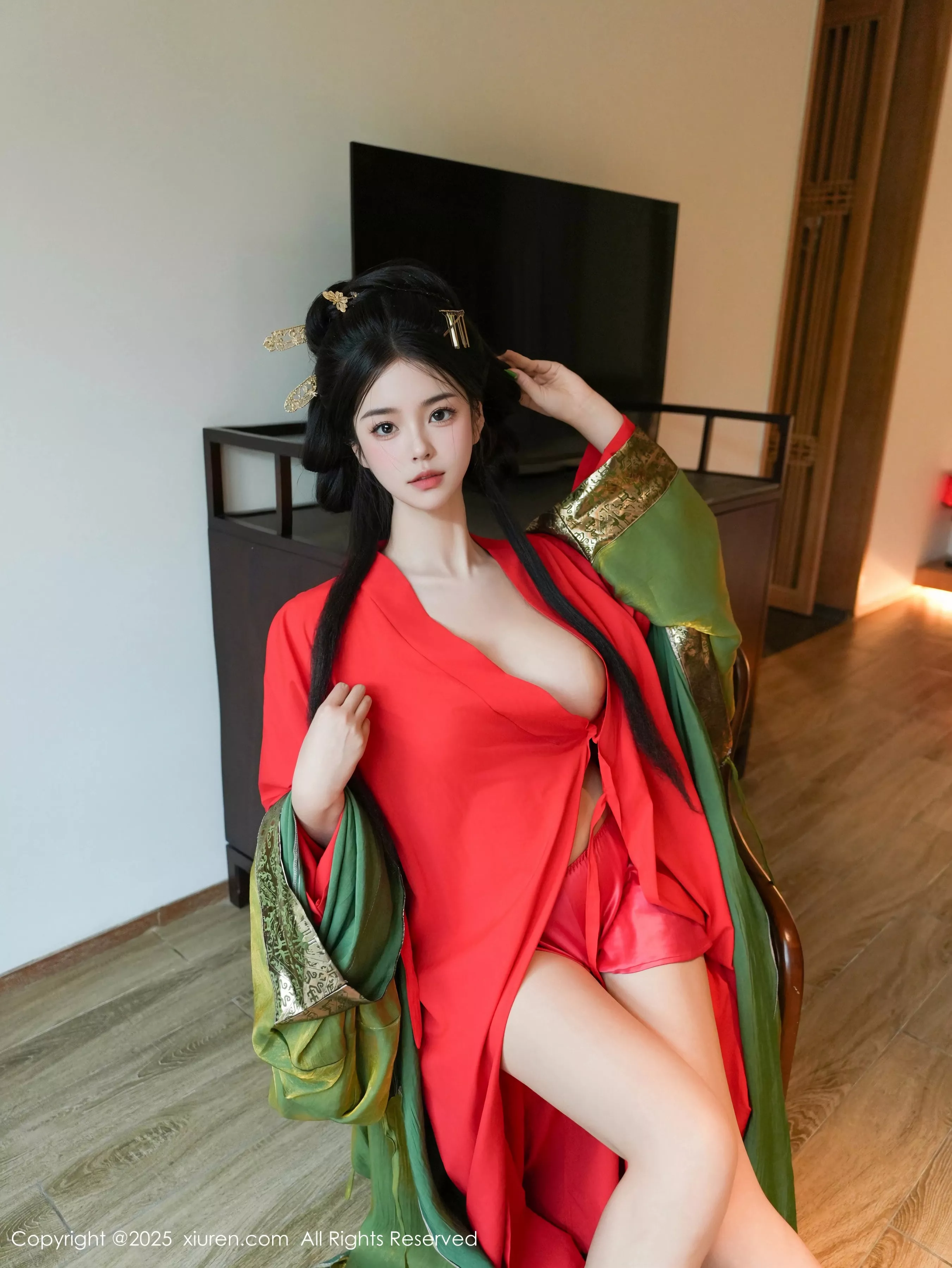 秀人集.com_[XiuRen秀人网]No.10126_模特雪糕CiCi性感绿色古风服饰露红色情趣服饰秀美腿诱惑写真68P