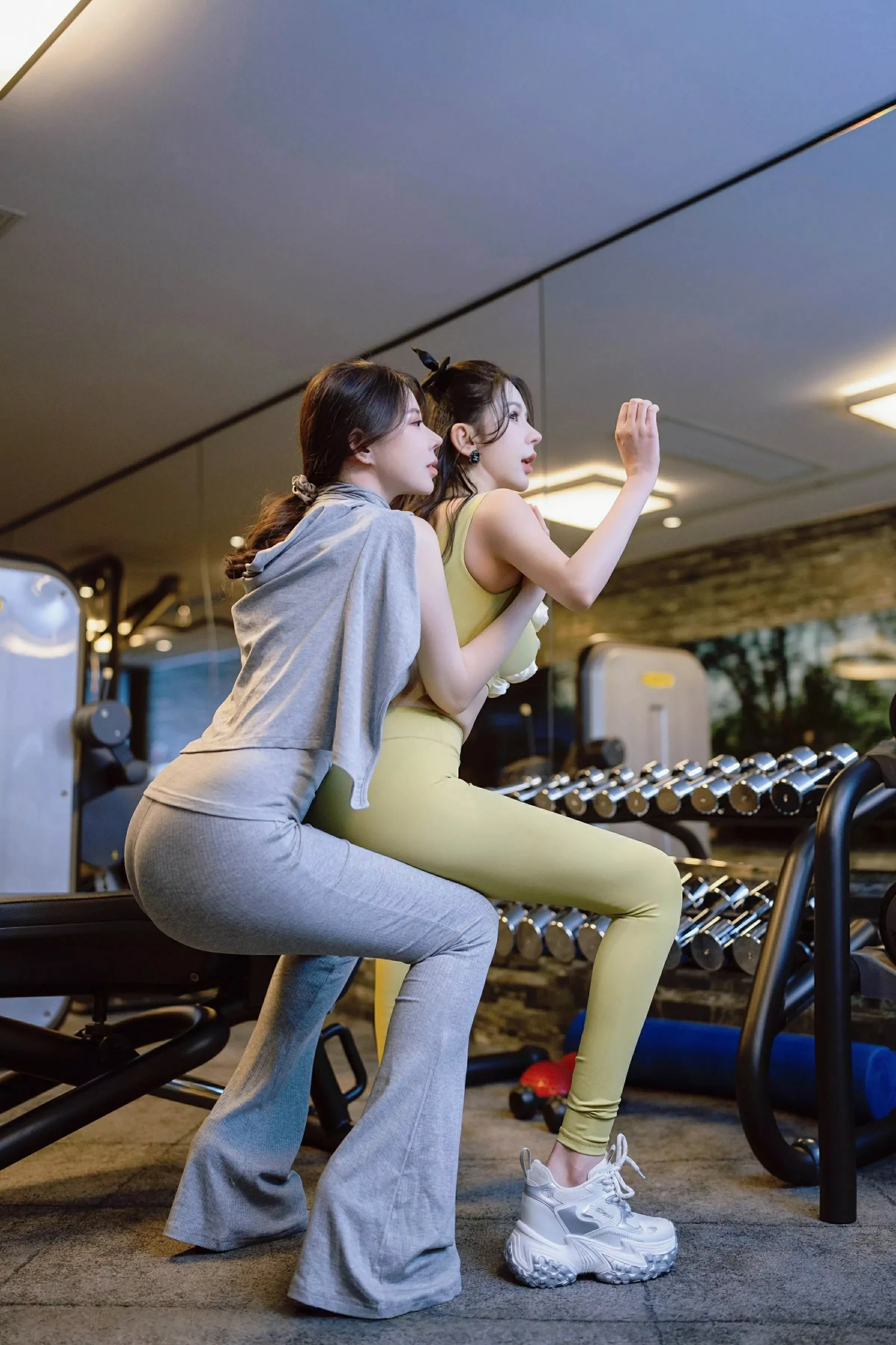 秀人集.com_[XINGYAN星颜社]VOL.333_模特合集女神李丽莎性感紧身运动套装秀完美身材惹火诱惑写真80P