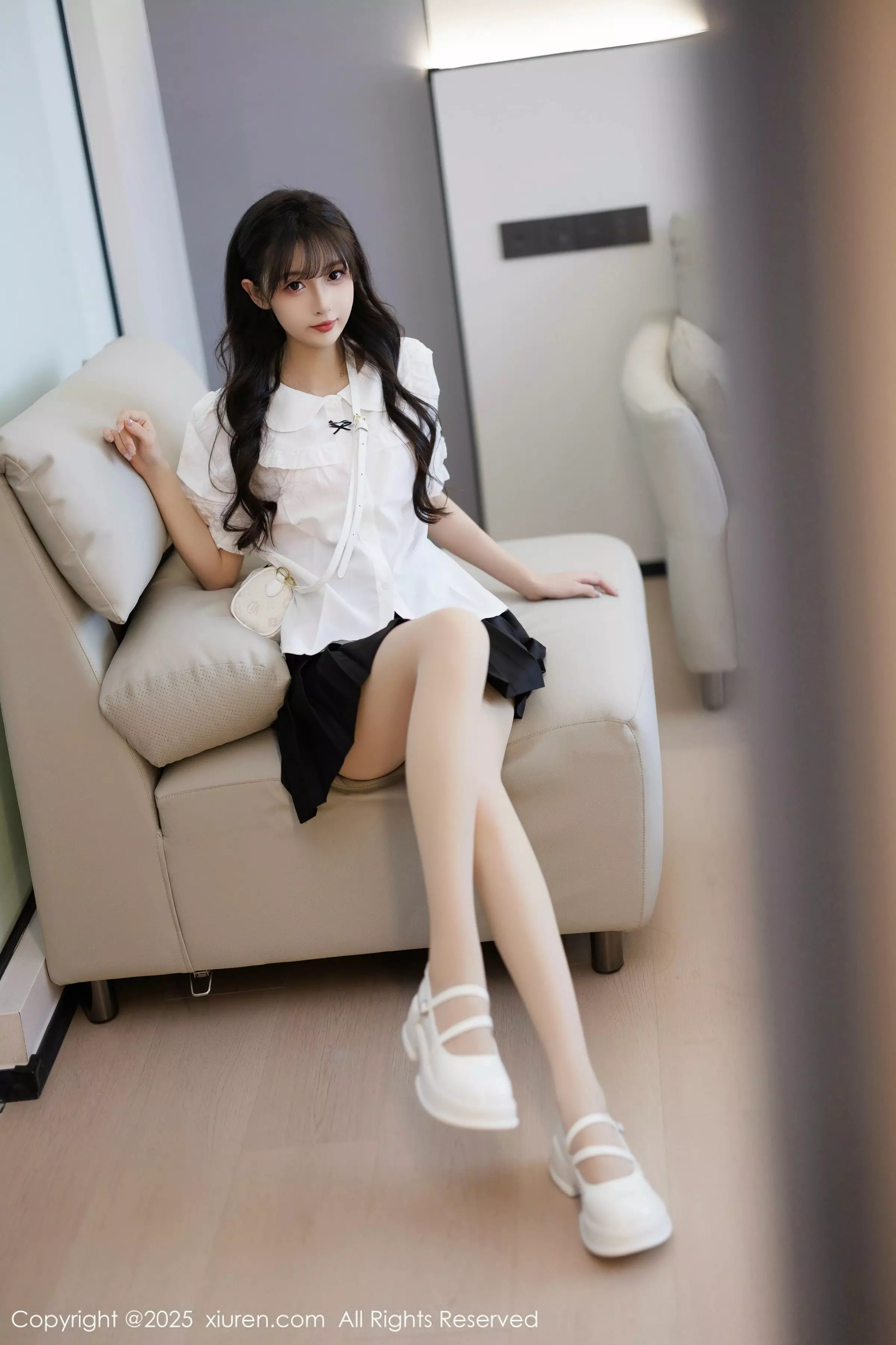 秀人集.com_[XiuRen秀人网]No.10067_模特樱桃小阑子性感白色上衣配黑短裙秀曼妙身姿迷人诱惑写真83P