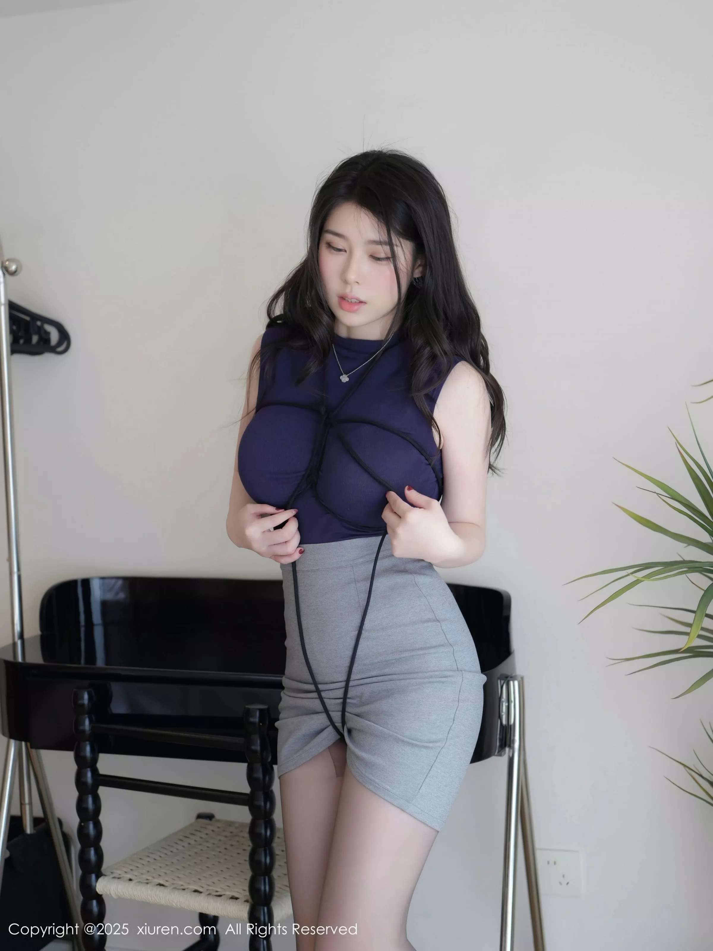 秀人集.com_[XiuRen秀人网]No.10236_模特白茹雪abby性感黑色连衣裙配超薄黑丝秀丰腴身材诱惑写真93P