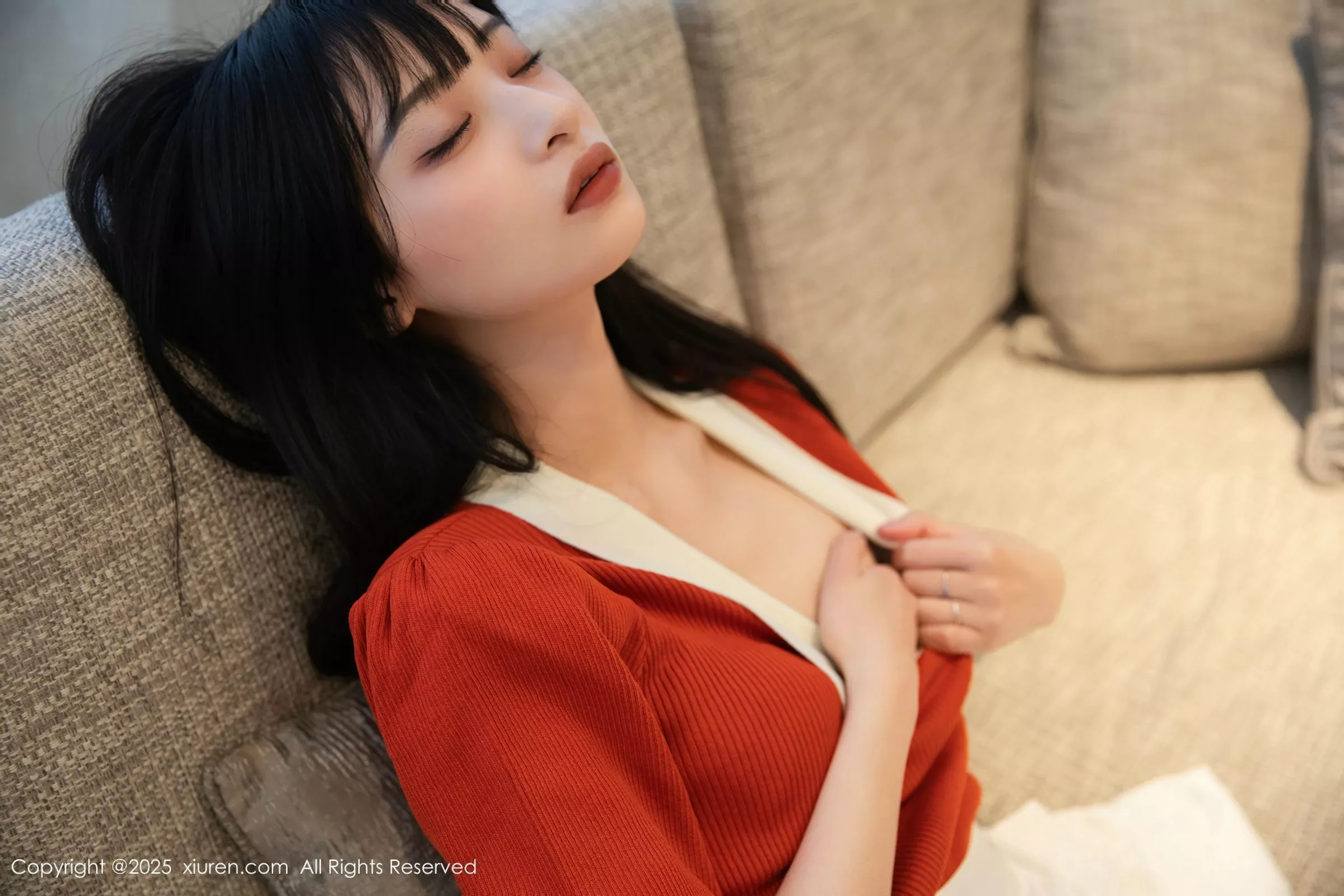 秀人集.com_[XiuRen秀人网]No.10247_模特茂木希子性感橙T露白色内衣配超薄肉丝秀完美身材诱惑写真80P