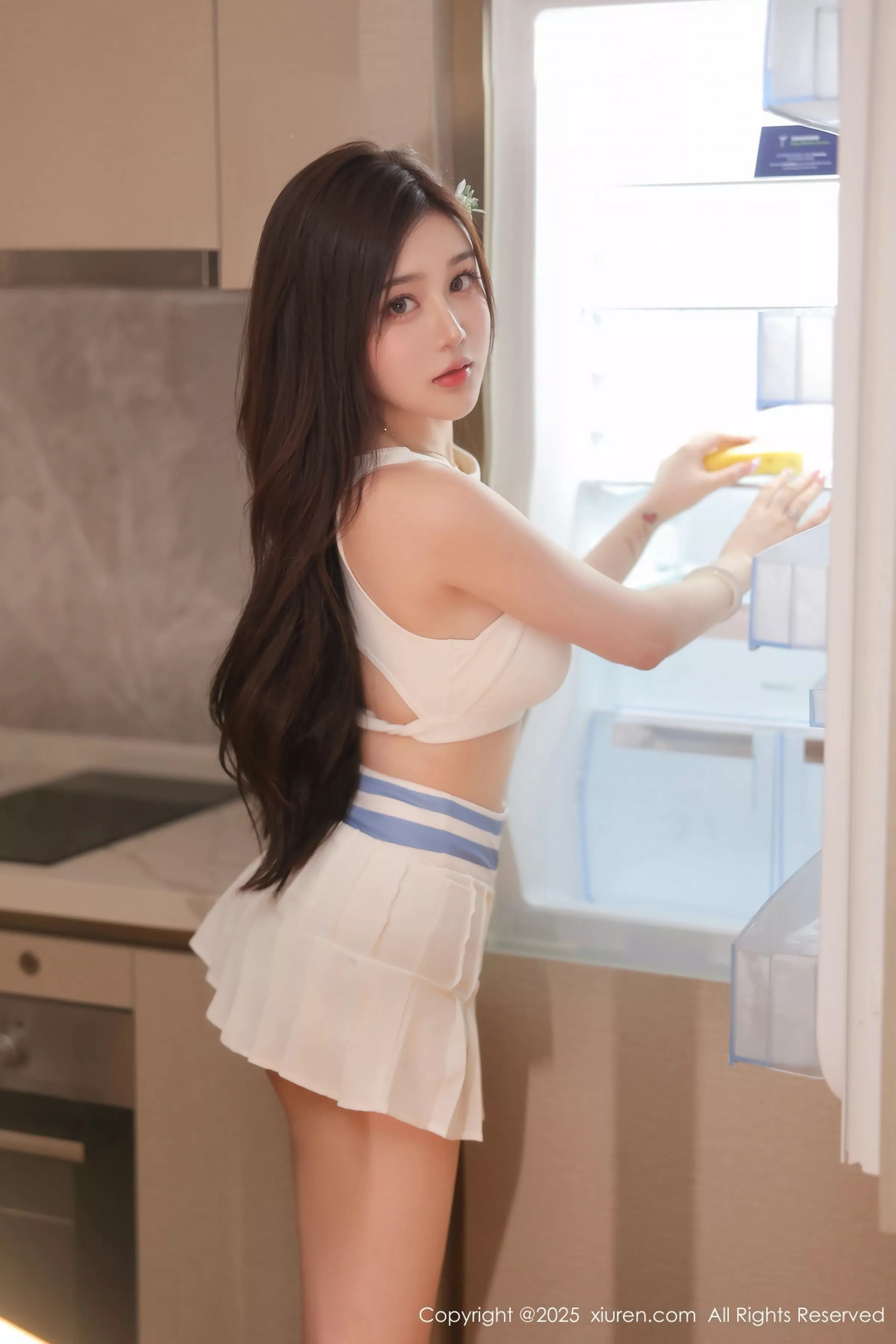 秀人集.com_[XiuRen秀人网]No.10254_新人模特奶油猫呀性感白色短裙+白色浴袍秀丰满身材诱惑写真86P