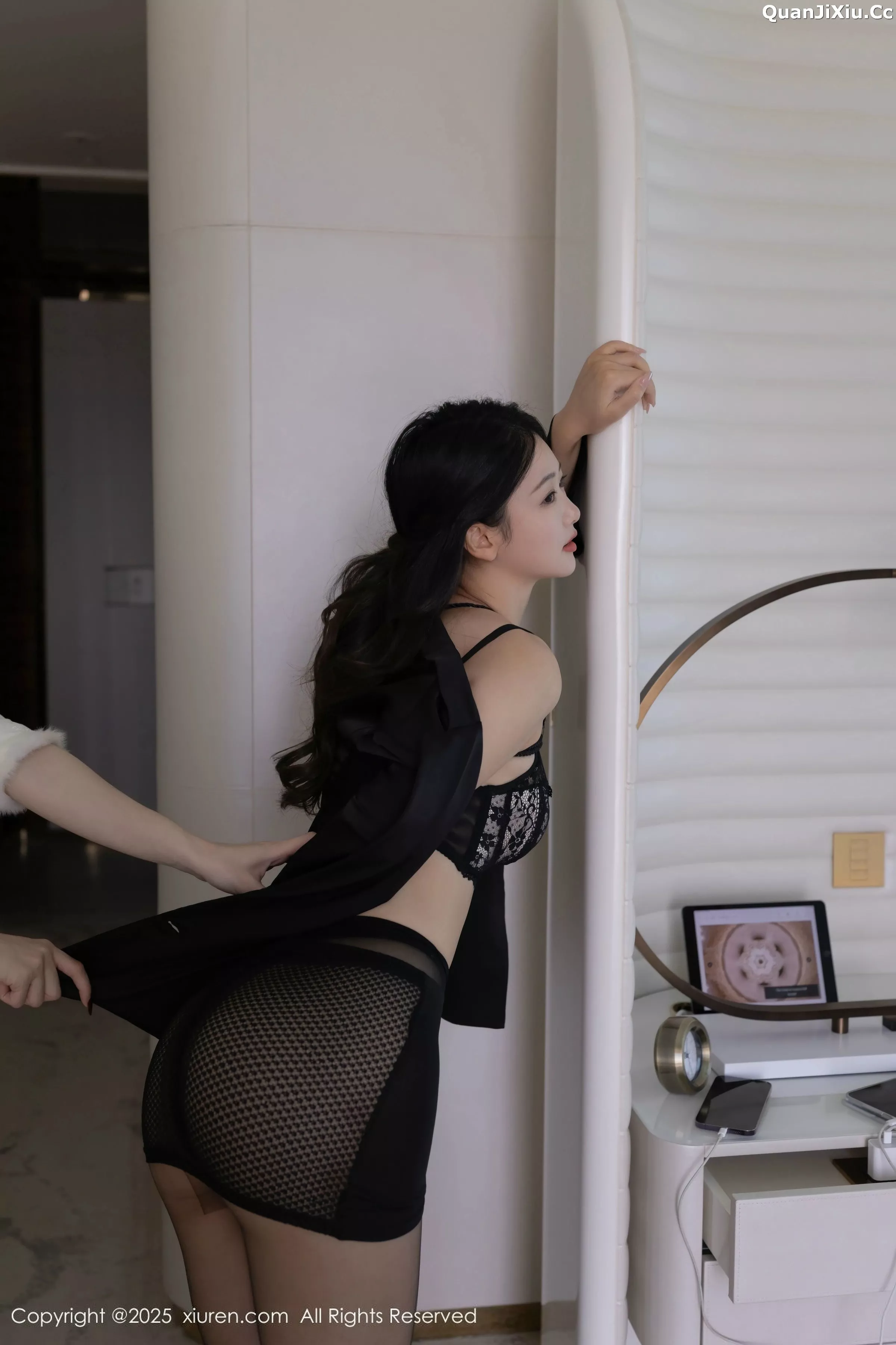 秀人集.com_[XiuRen秀人网]No.10267_模特唐安琪性感黑色西服露黑色内衣配超薄黑丝秀美腿诱惑写真80P