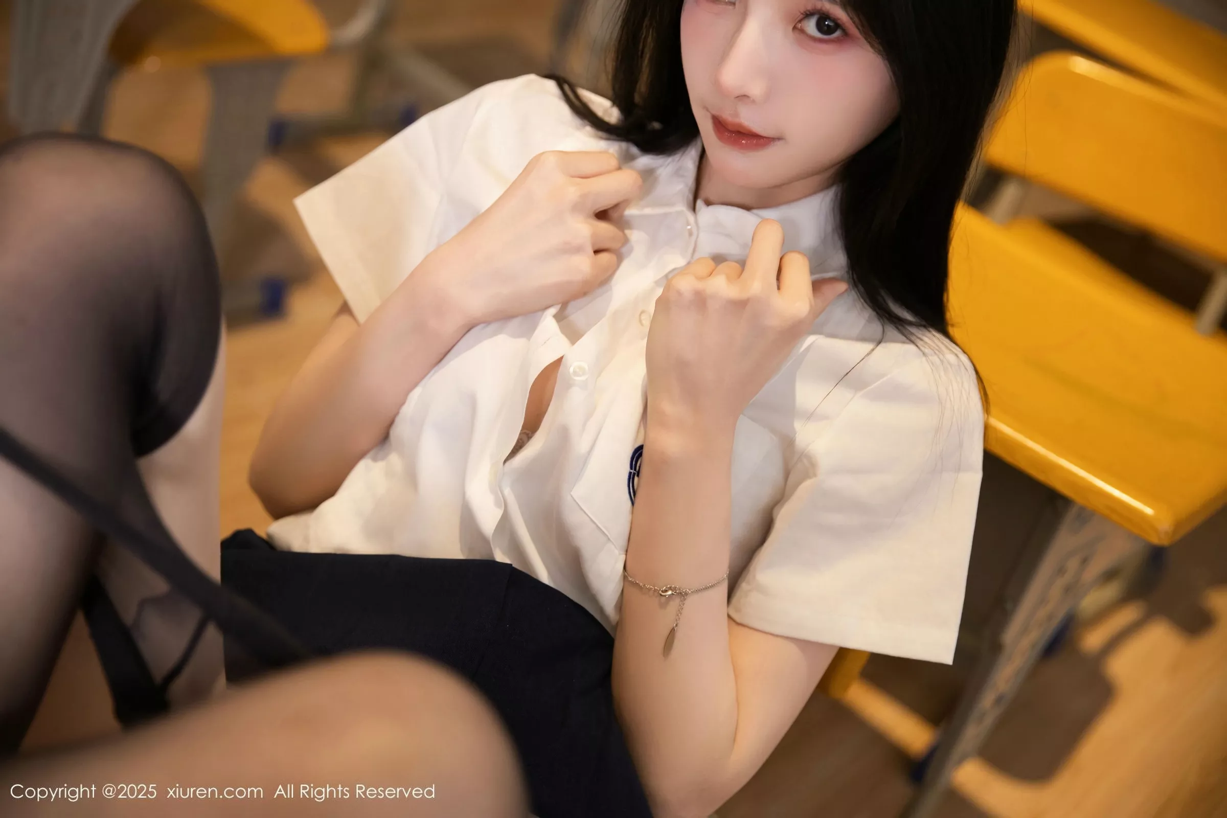 秀人集.com_[XiuRen秀人网]No.10287_模特布丁wow性感JK制服露蕾丝内衣配超薄黑丝秀完美身材诱惑写真81P