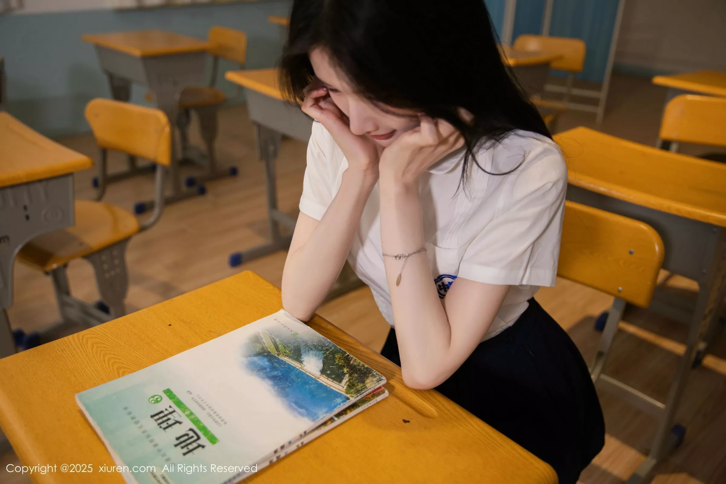 秀人集.com_[XiuRen秀人网]No.10287_模特布丁wow性感JK制服露蕾丝内衣配超薄黑丝秀完美身材诱惑写真81P