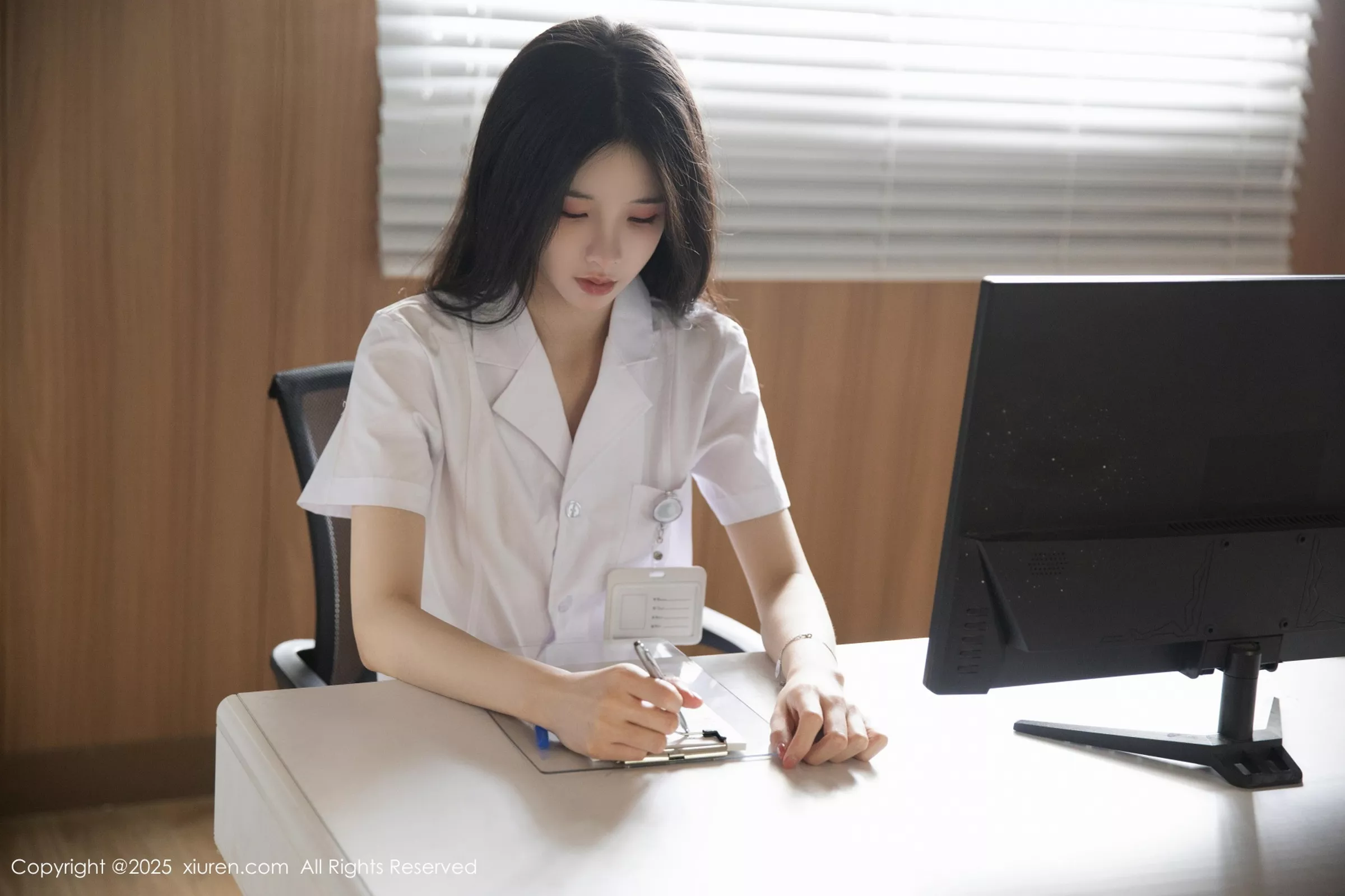 秀人集.com_[XiuRen秀人网]No.10190_新人模特布丁wow白色护士制服配超薄肉丝秀修长美腿性感写真80P