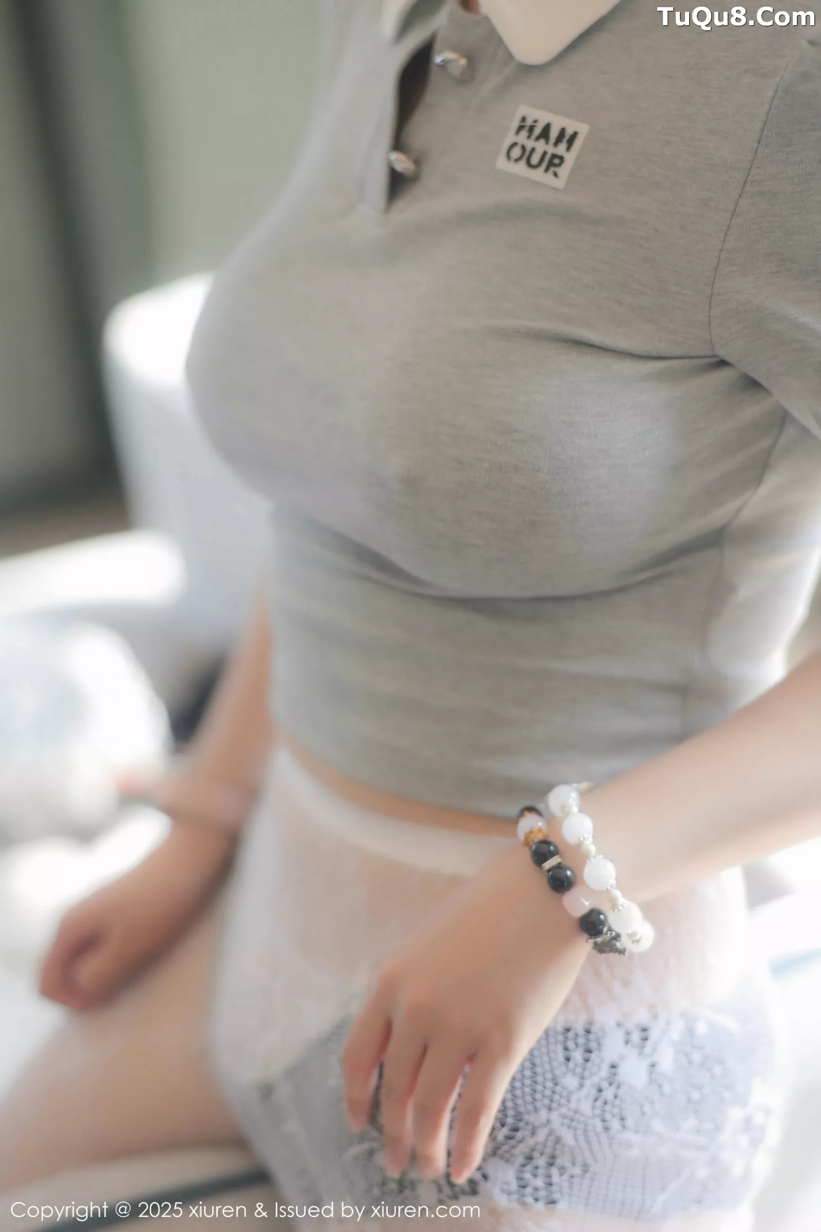 秀人集.com_[XiuRen秀人网]No.10330_模特诺诺Hsu性感灰色服饰配白色蕾丝袜秀丰腴身材撩人诱惑写真60P