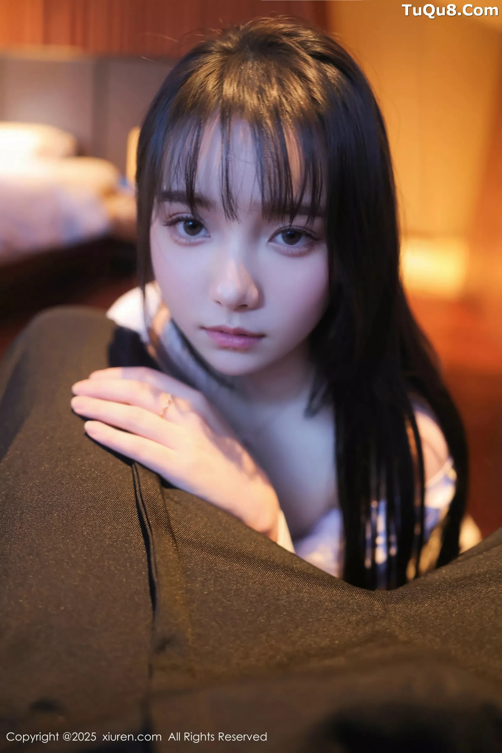 秀人集.com_[XiuRen秀人网]No.10335_模特软情性感白色衬衫配黑短裙露白色丝袜秀曼妙身姿诱惑写真64P