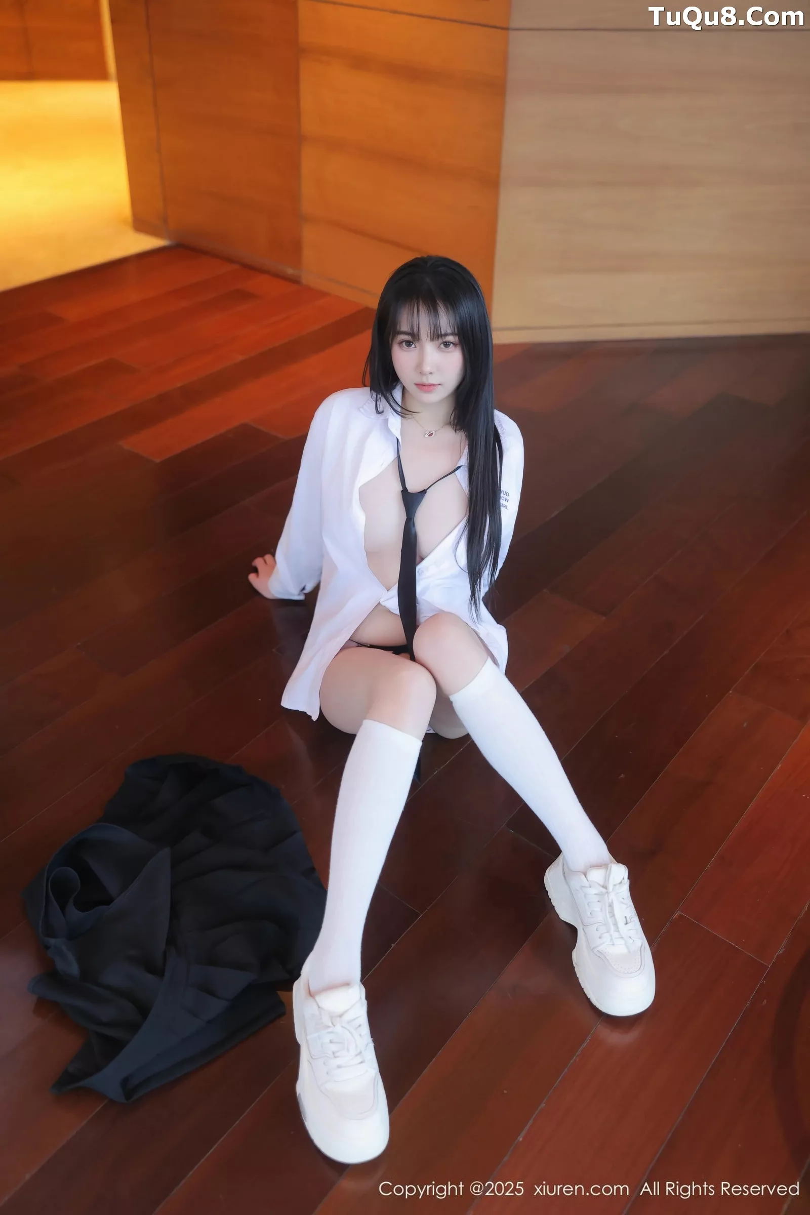 秀人集.com_[XiuRen秀人网]No.10335_模特软情性感白色衬衫配黑短裙露白色丝袜秀曼妙身姿诱惑写真64P