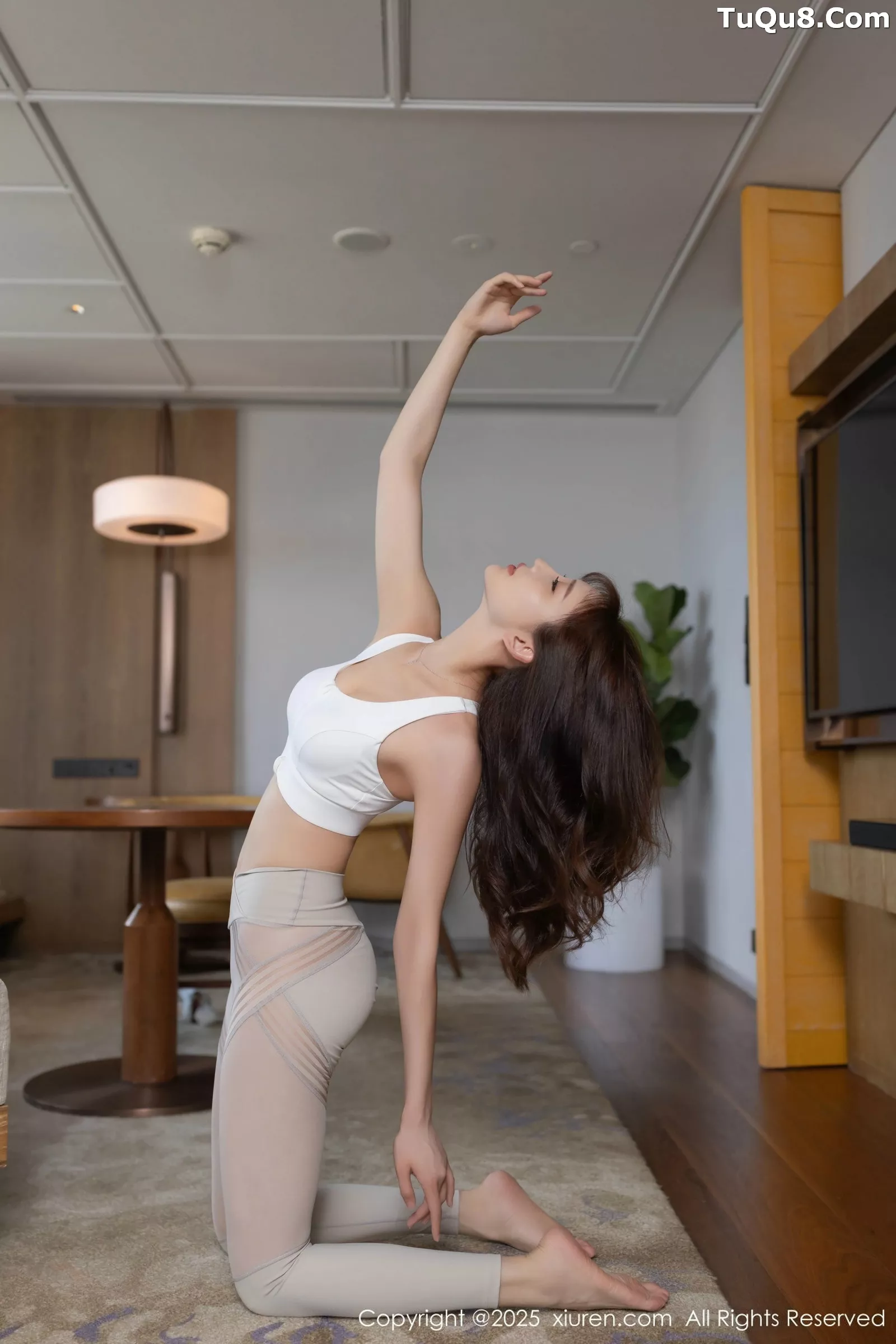 秀人集.com_[XiuRen秀人网]No.10343_模特陆萱萱性感白色内衣配浅色运动裤秀柔美身姿撩人诱惑写真80P