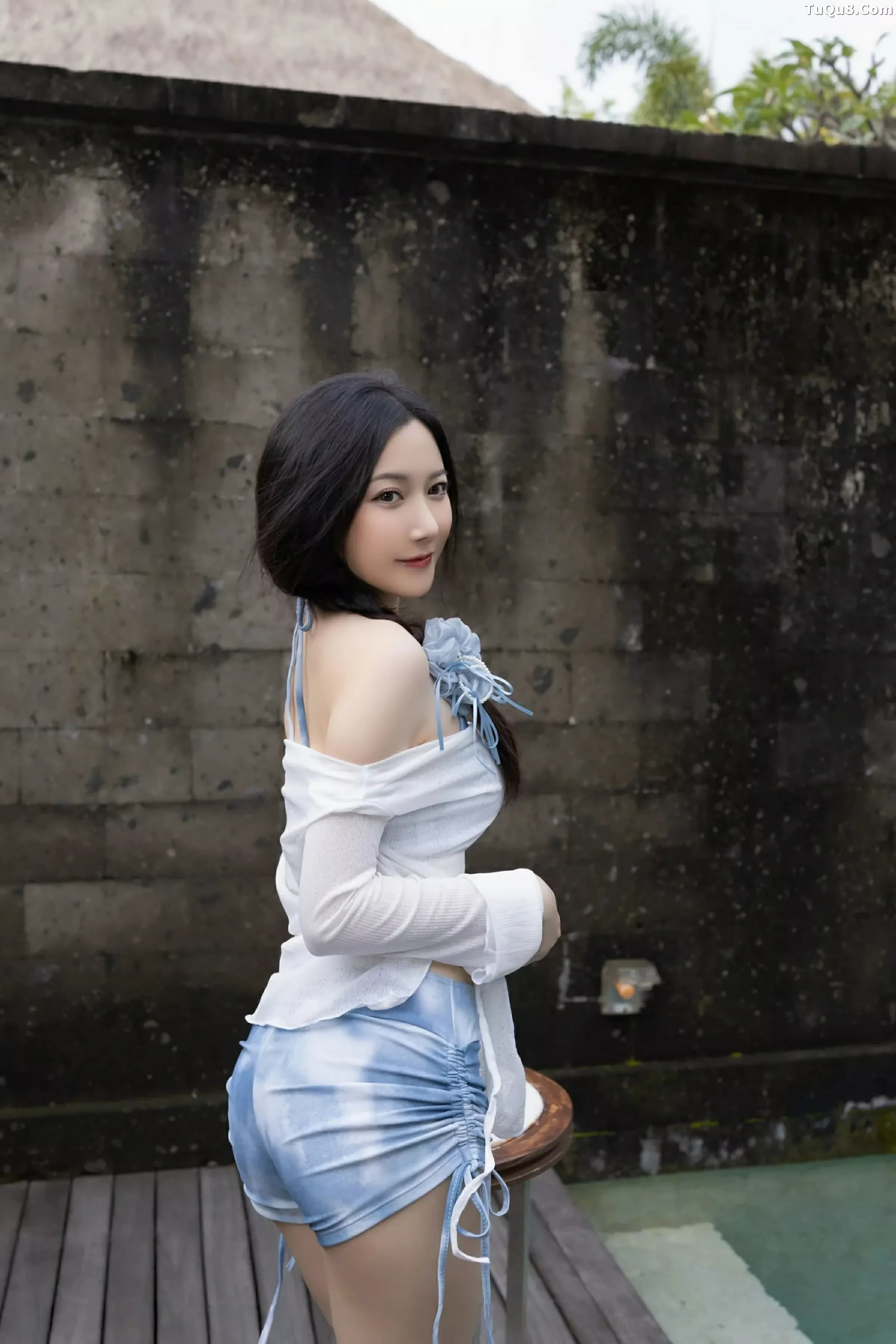 秀人集.com_[XiuRen秀人网]No.10377_模特鱼子酱Fish白色轻透服饰露蓝色比基尼秀曼妙身姿诱惑写真80P