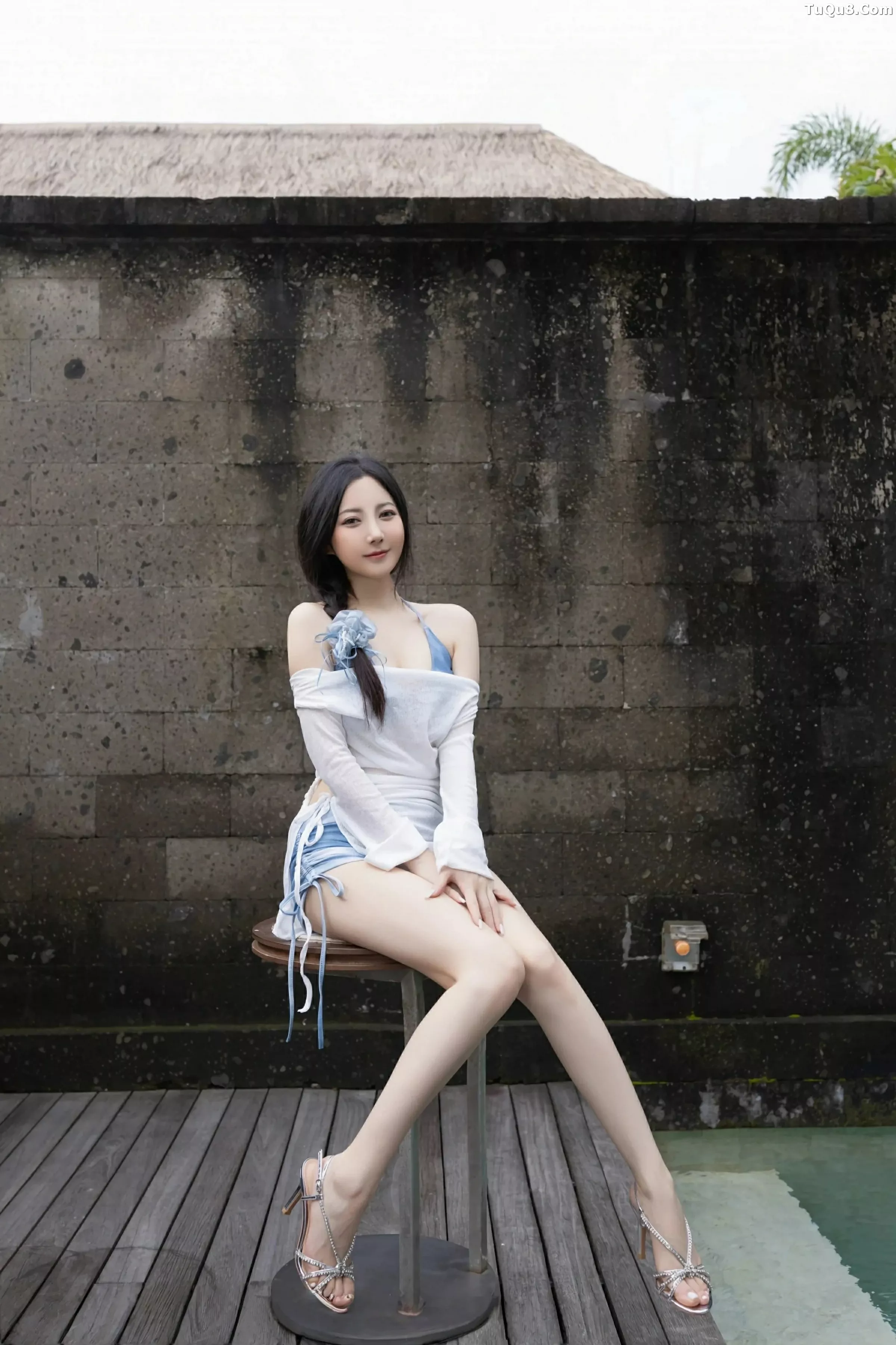 秀人集.com_[XiuRen秀人网]No.10377_模特鱼子酱Fish白色轻透服饰露蓝色比基尼秀曼妙身姿诱惑写真80P