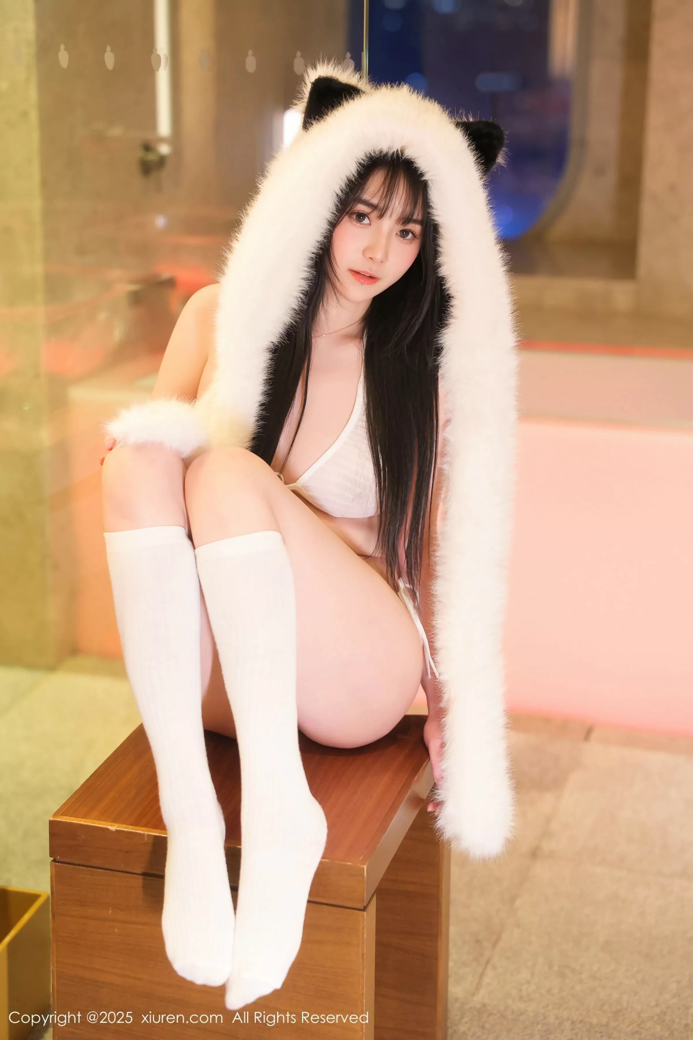 秀人集.com_[XiuRen秀人网]No.10302_模特软情性感白色情趣内衣配白色丝袜秀曼妙身姿撩人诱惑写真51P