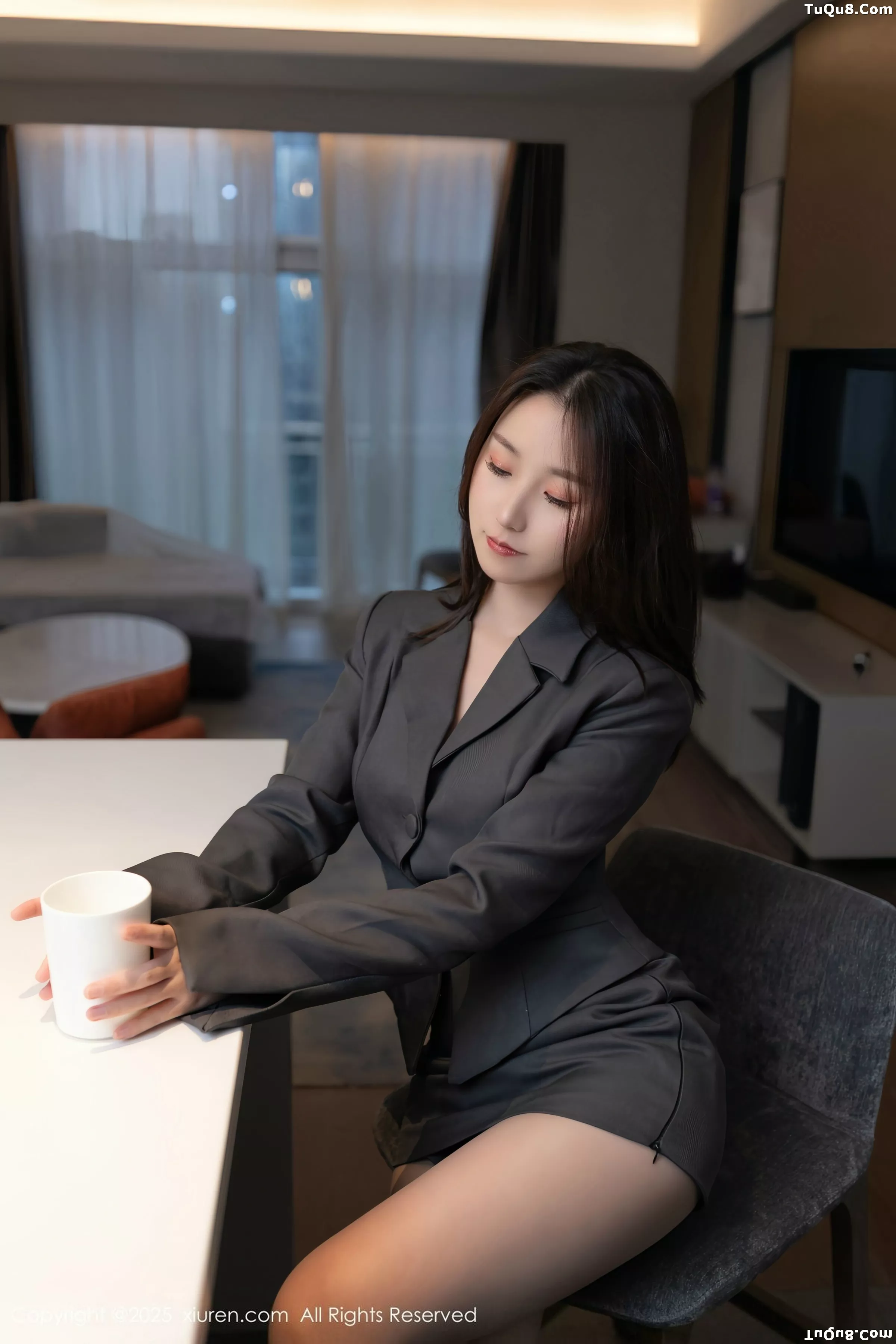 秀人集.com_[XiuRen秀人网]No.10497_模特杏子Yada性感白色薄透内衣配灰色丝袜秀曼妙身姿诱惑写真83P