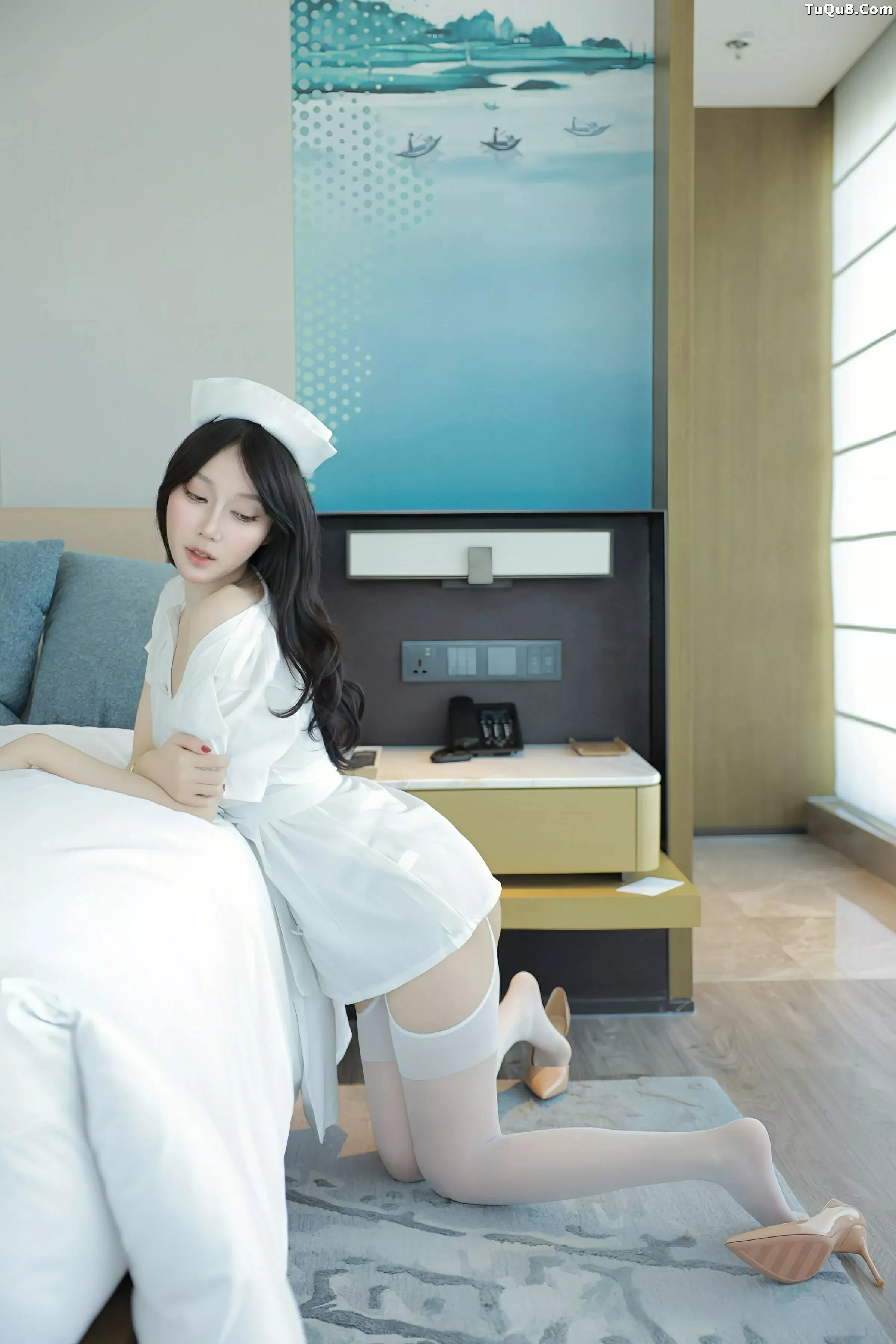 秀人集.com_[XiuRen秀人网]No.10507_模特玥儿玥er性感白色护士制服配白丝吊袜秀曼妙身姿诱惑写真72P