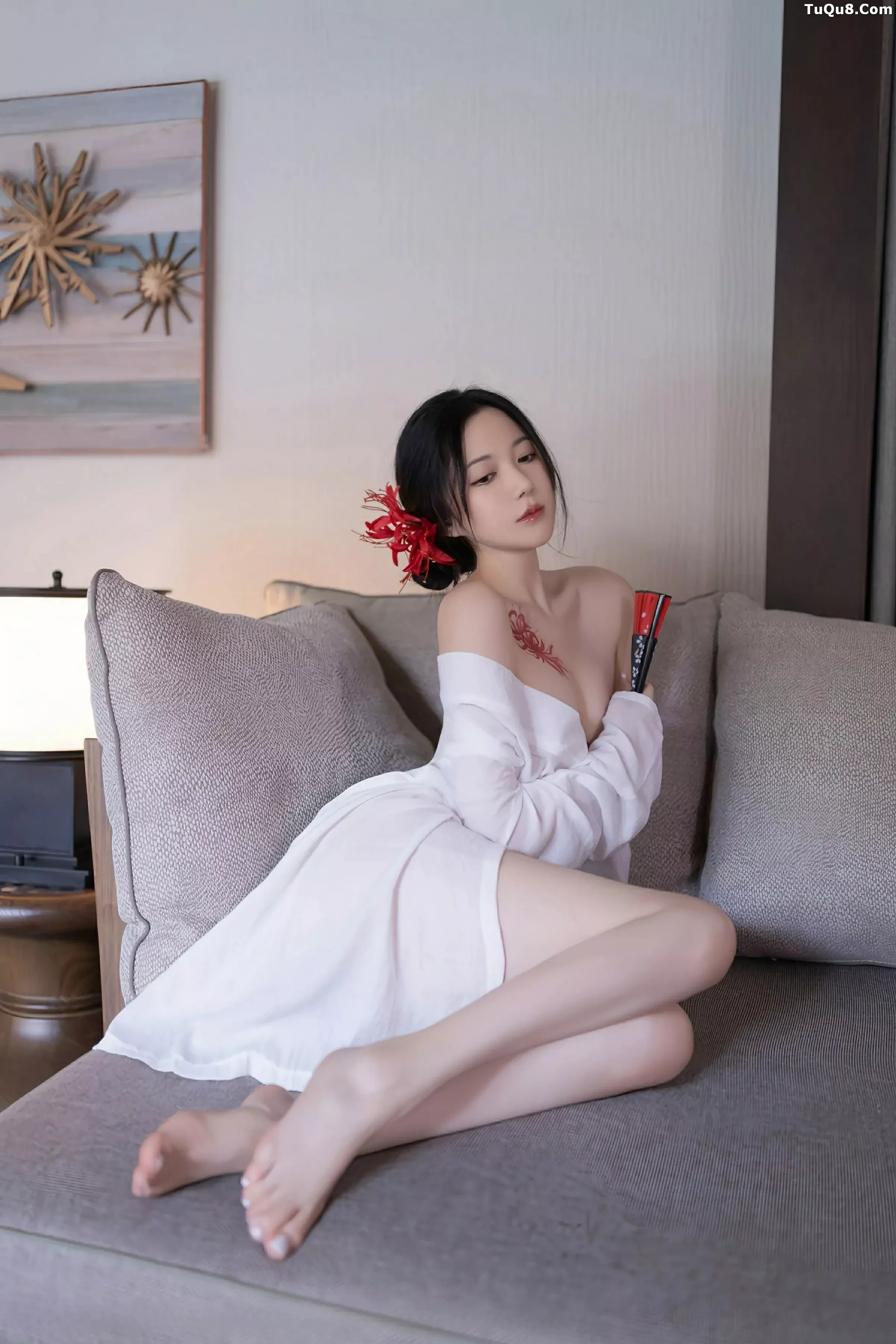 秀人集.com_[XiuRen秀人网]No.10514_模特鱼子酱Fish性感白色薄透服饰配白色丝袜秀曼妙身材诱惑写真80P