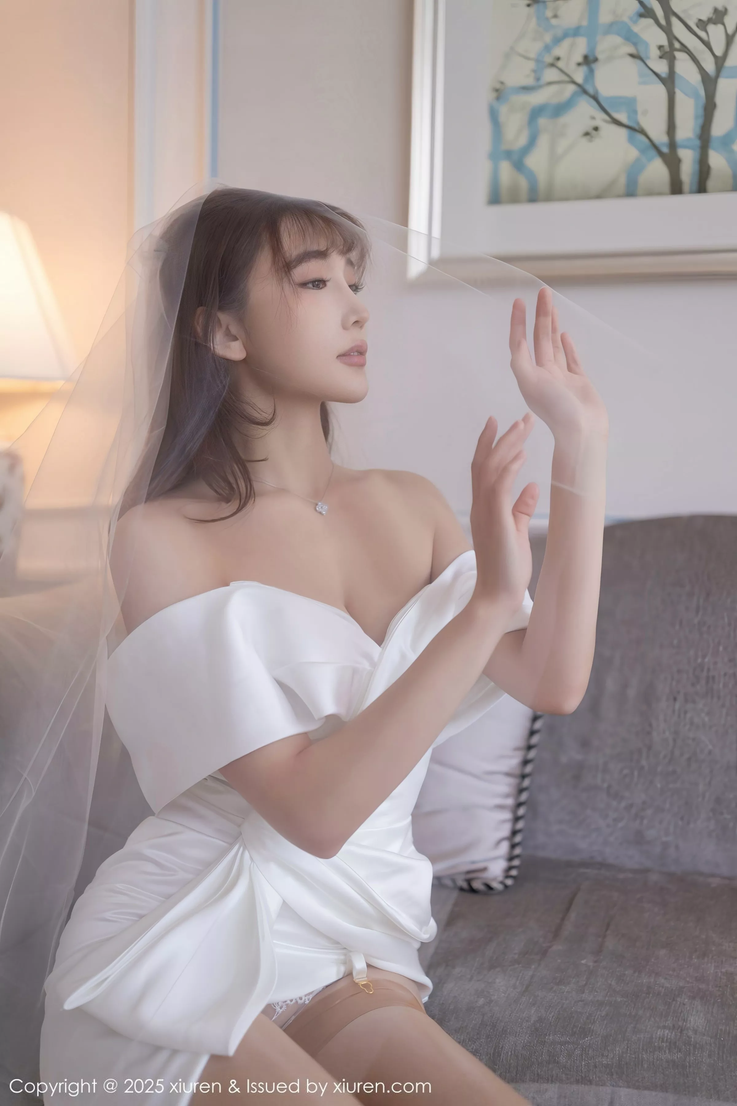 秀人集.com_[XiuRen秀人网]No.10535_模特陆萱萱性感白色蕾丝情趣婚纱配肉丝吊袜秀柔美身姿诱惑写真80P