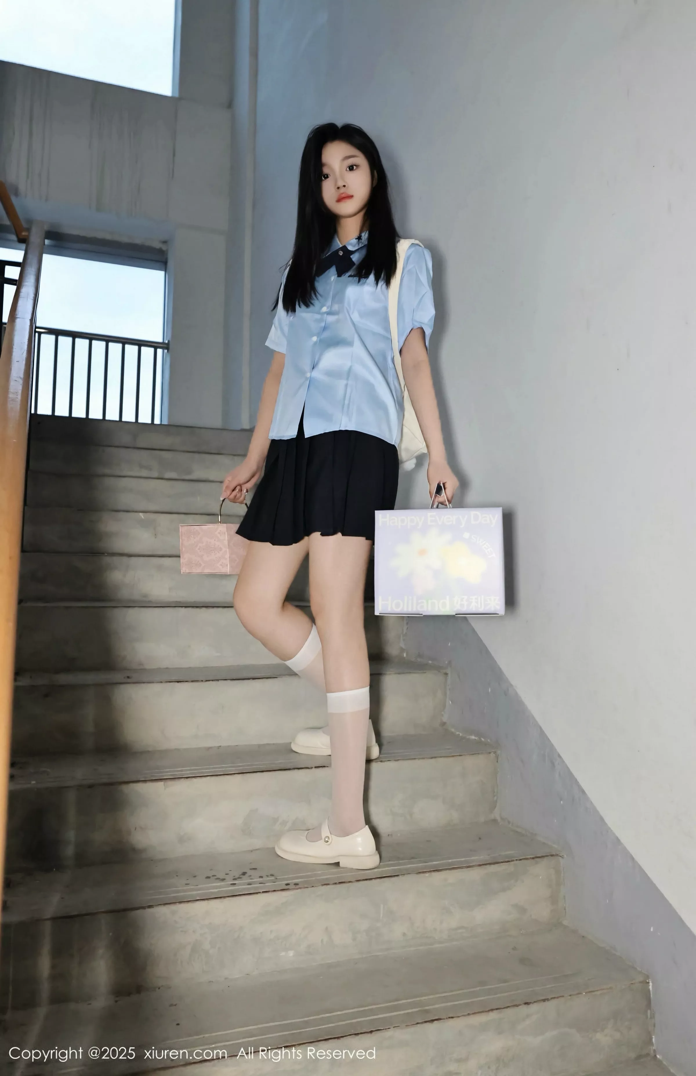 秀人集.com_[XiuRen秀人网]No.10443_模特合集美女小芭乐性感学生制服露粉色内衣秀曼妙身姿诱惑写真77P