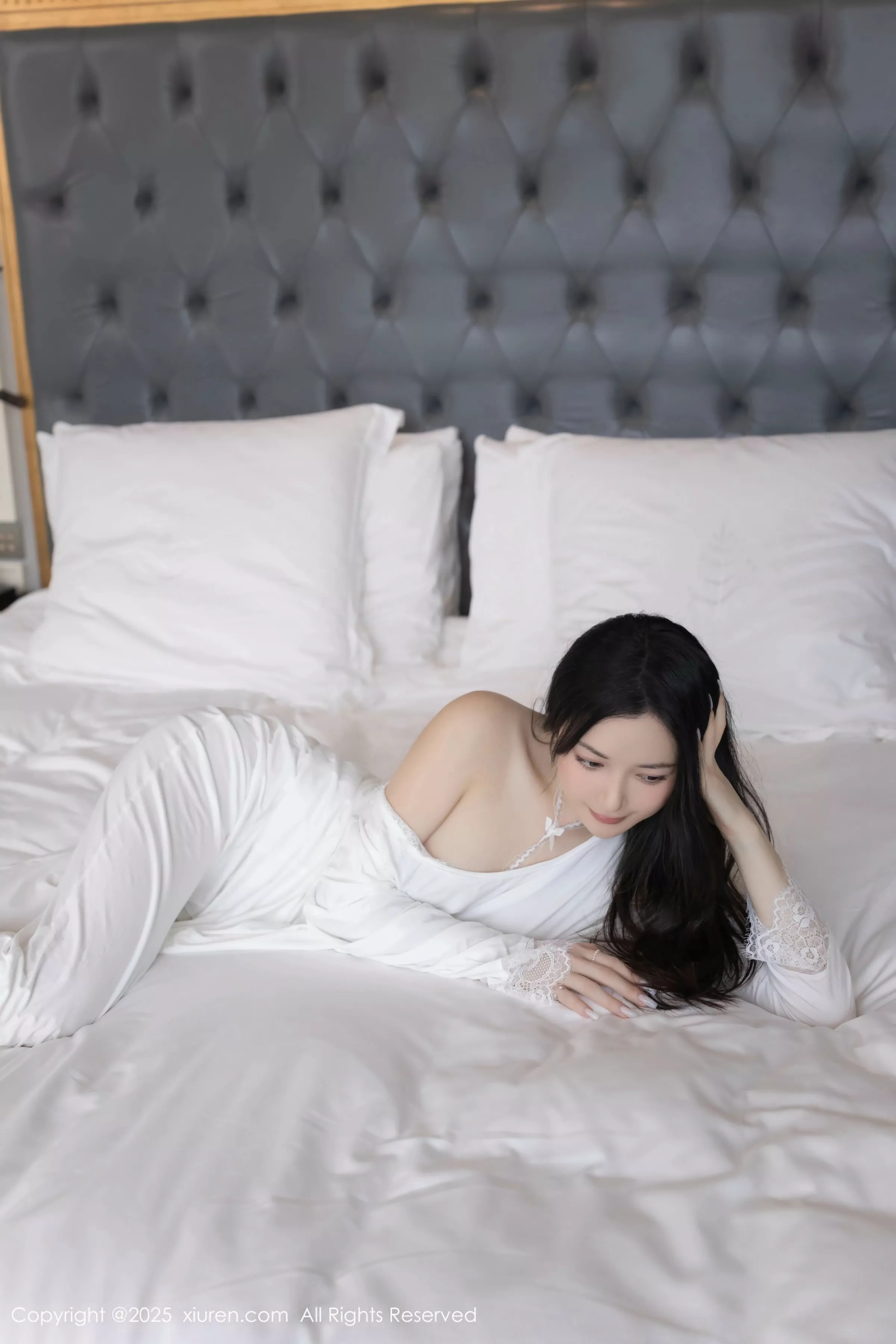 秀人集.com_[XiuRen秀人网]No.10445_模特鱼子酱Fish性感白色连衣裙露白色内衣秀曼妙身材诱惑写真81P