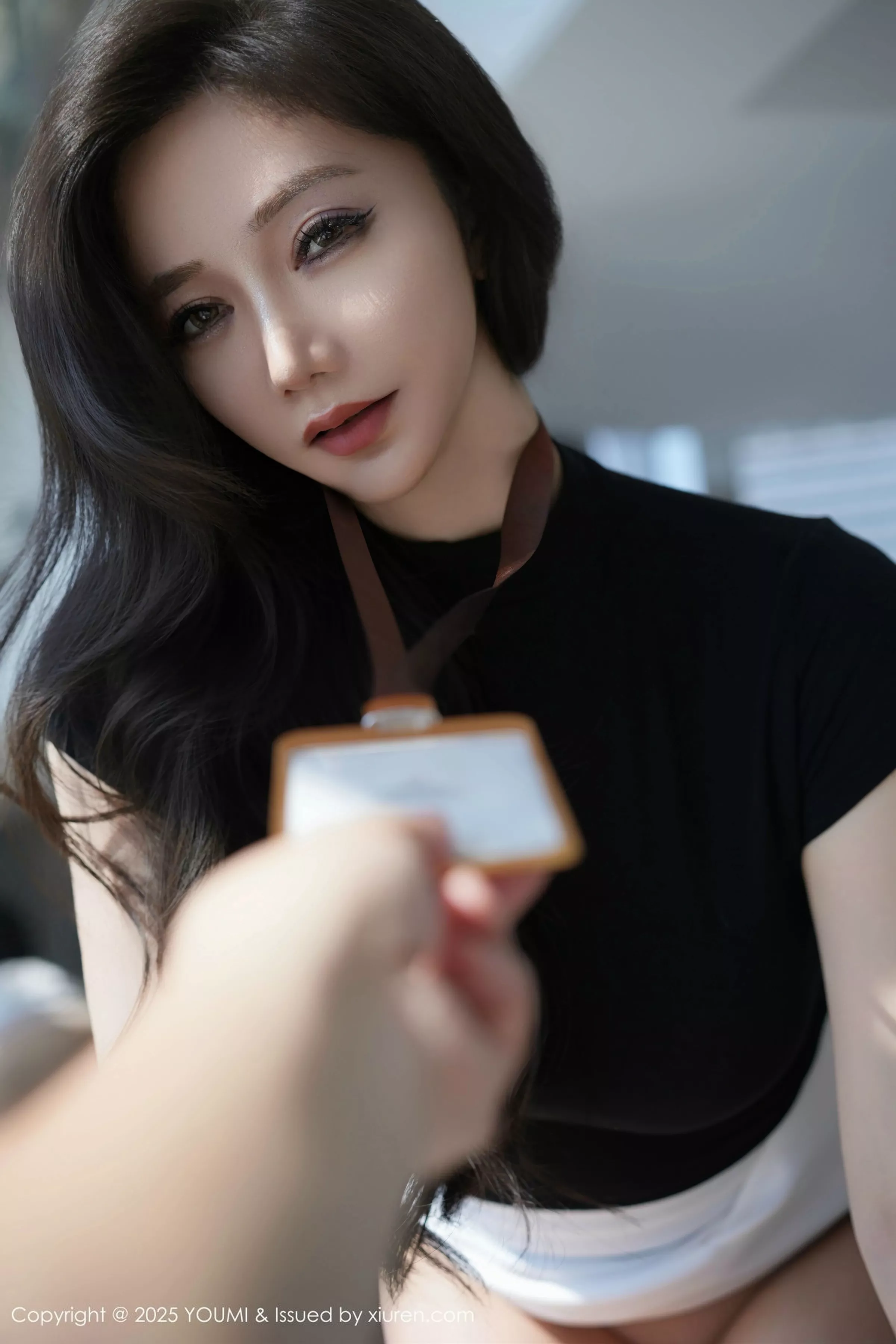 秀人集.com_[YouMi尤蜜荟]Vol.1144_女神心妍小公主性感黑色OL服饰配超薄肉丝秀丰腴身材诱惑写真78P