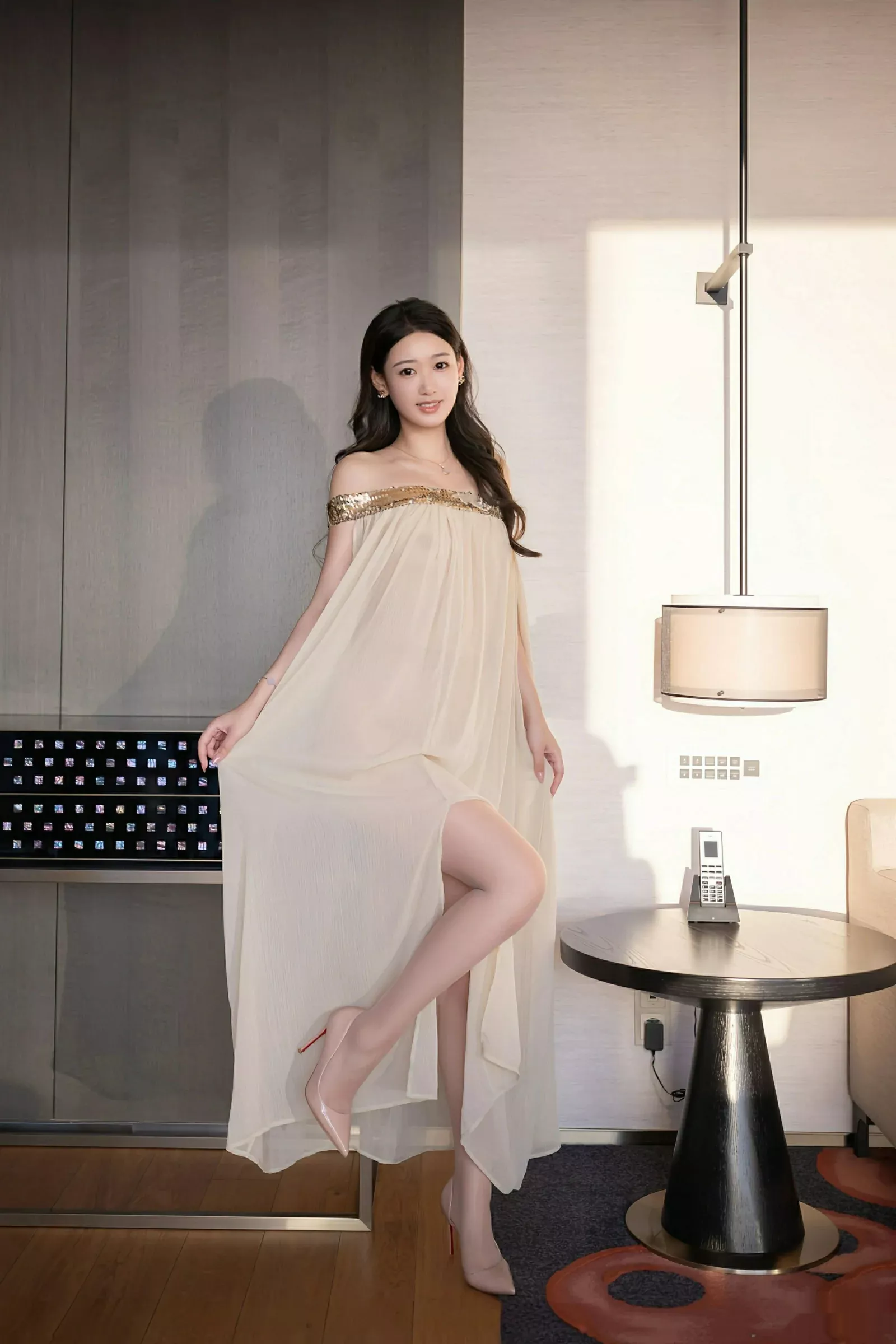 秀人集.com_[XiuRen秀人网]No.10619_模特唐安琪性感浅色薄纱服饰配超薄肉丝秀曼妙身姿完美诱惑写真81P