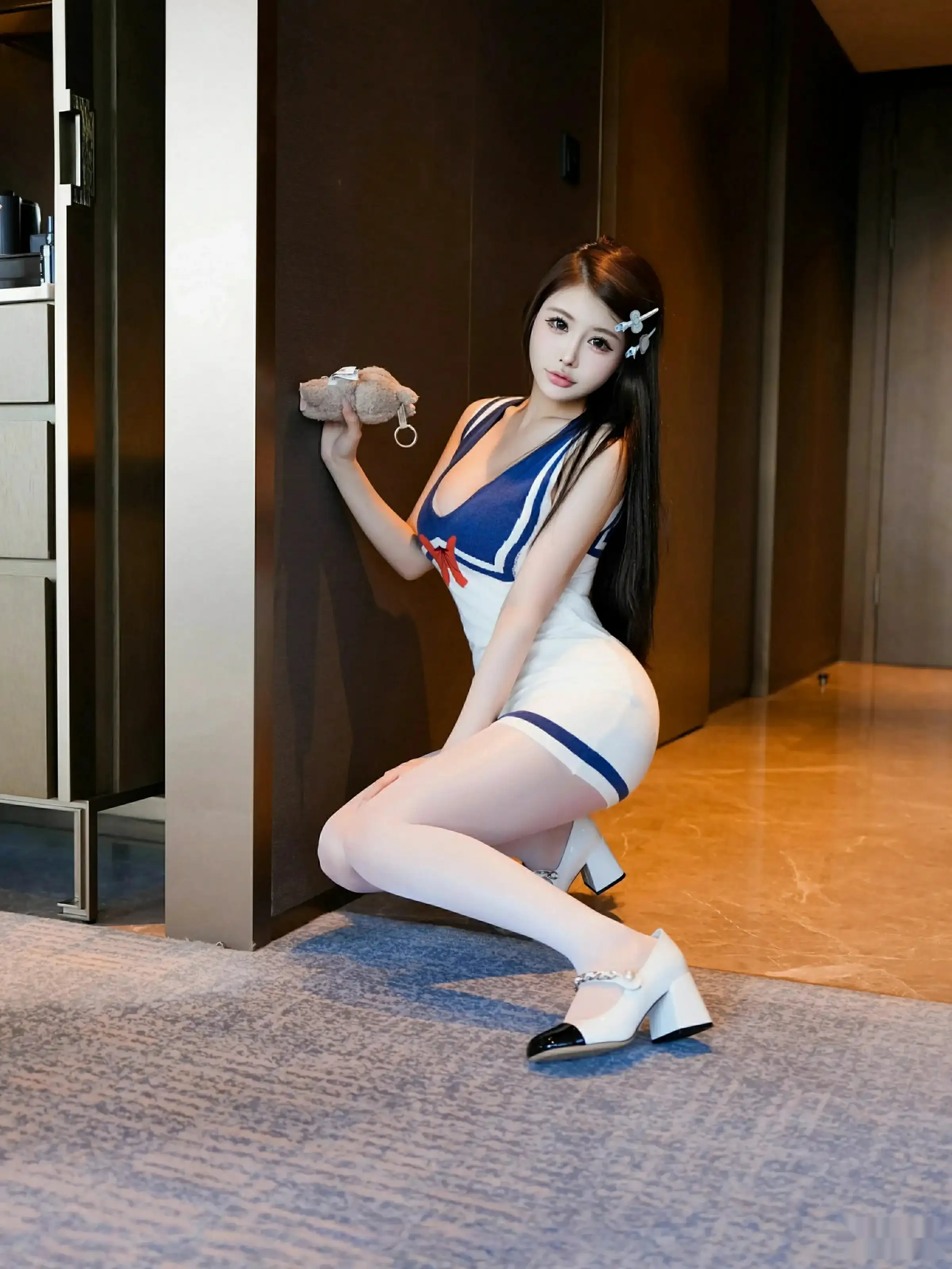 秀人集.com_[XiuRen秀人网]No.10628_模特甜妮性感连衣短裙露粉色内衣配白色丝袜秀丰腴身材诱惑写真71P