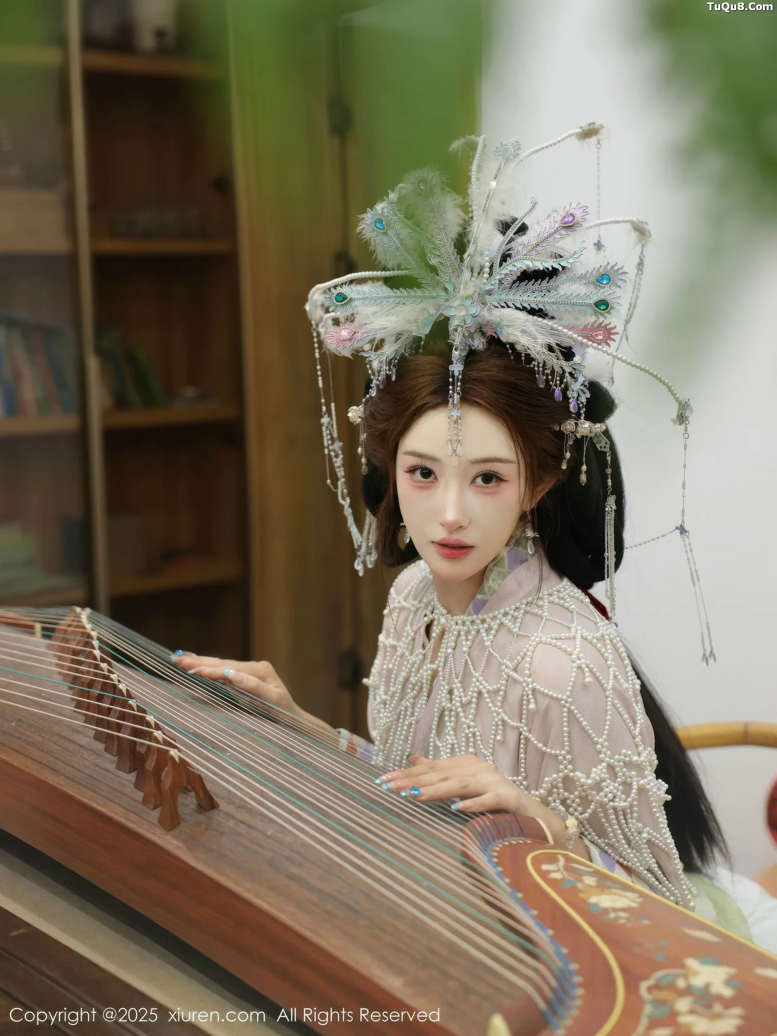 秀人集.com_[XiuRen秀人网]No.10736_模特金允希Yuki性感浅色古装薄纱服饰秀丰腴身材迷人诱惑写真80P