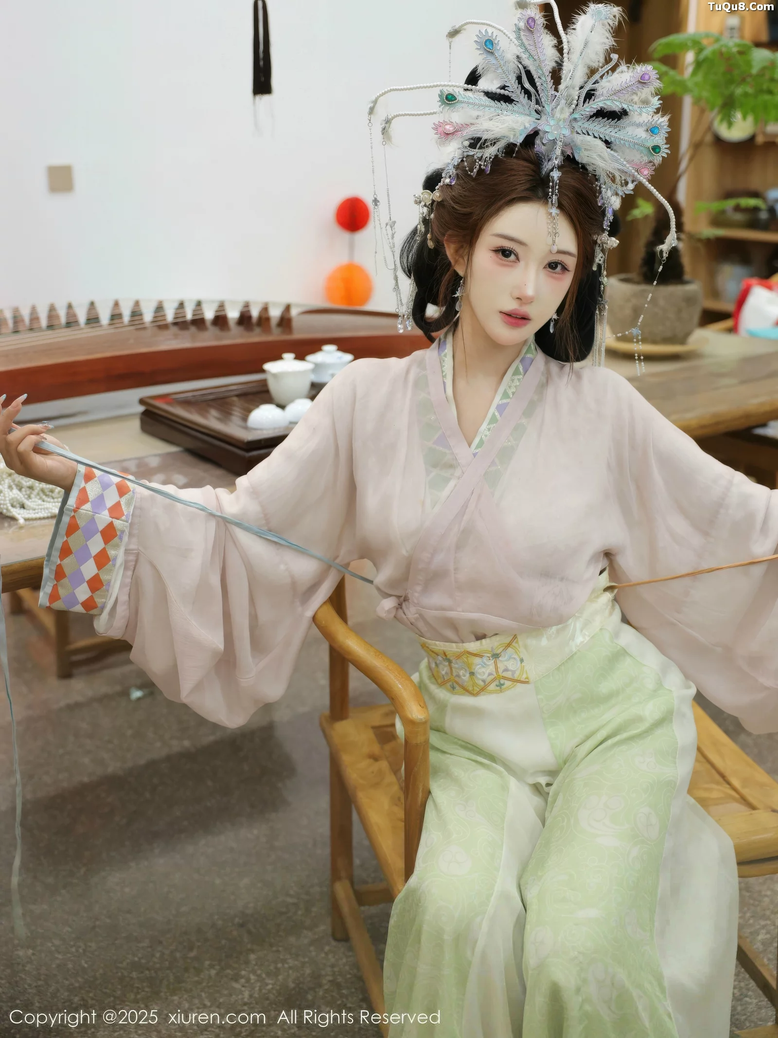 秀人集.com_[XiuRen秀人网]No.10736_模特金允希Yuki性感浅色古装薄纱服饰秀丰腴身材迷人诱惑写真80P