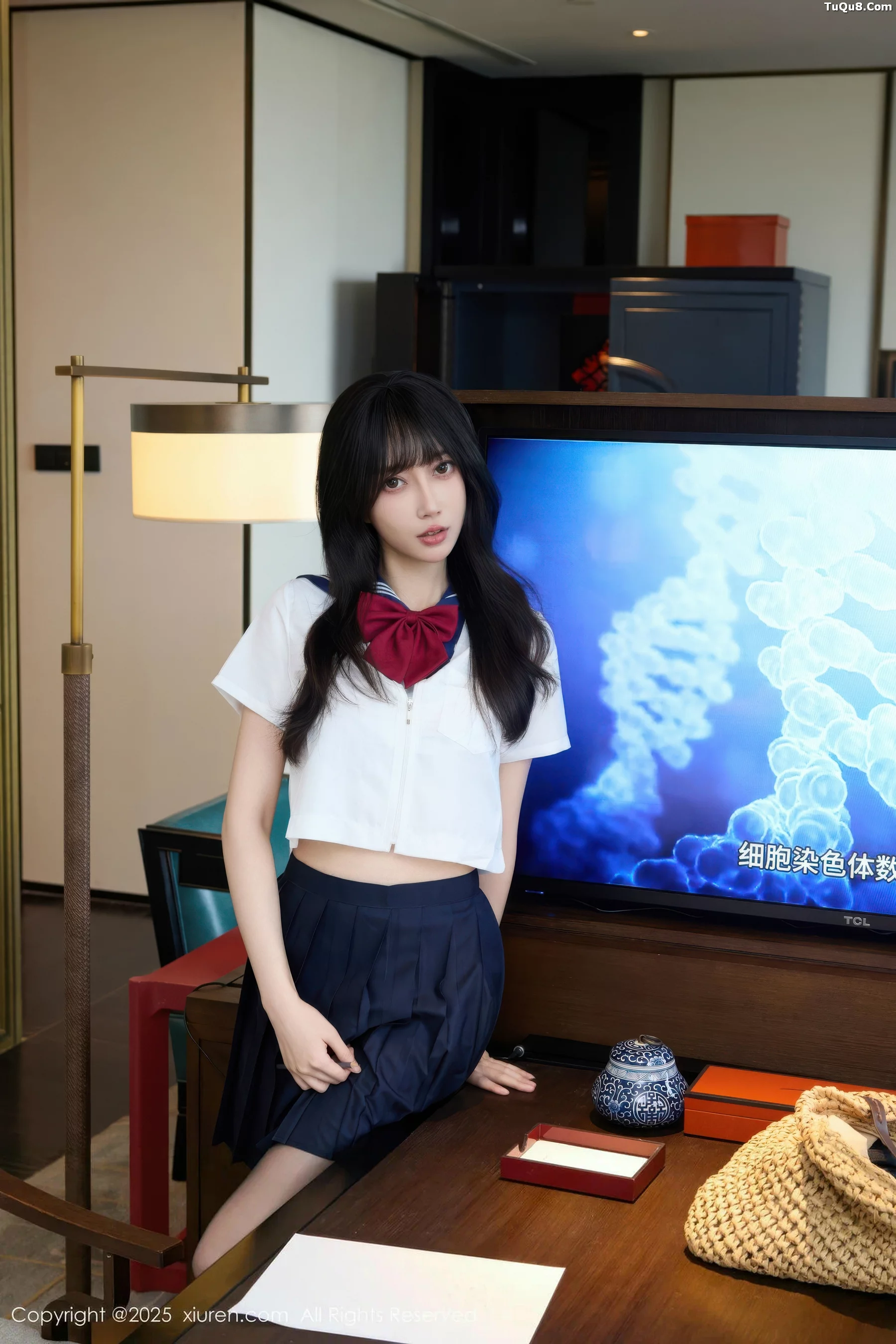 秀人集.com_[XiuRen秀人网]No.10766_模特玥儿玥er私房性感JK制服配超薄黑丝秀曼妙身姿迷人诱惑写真68P