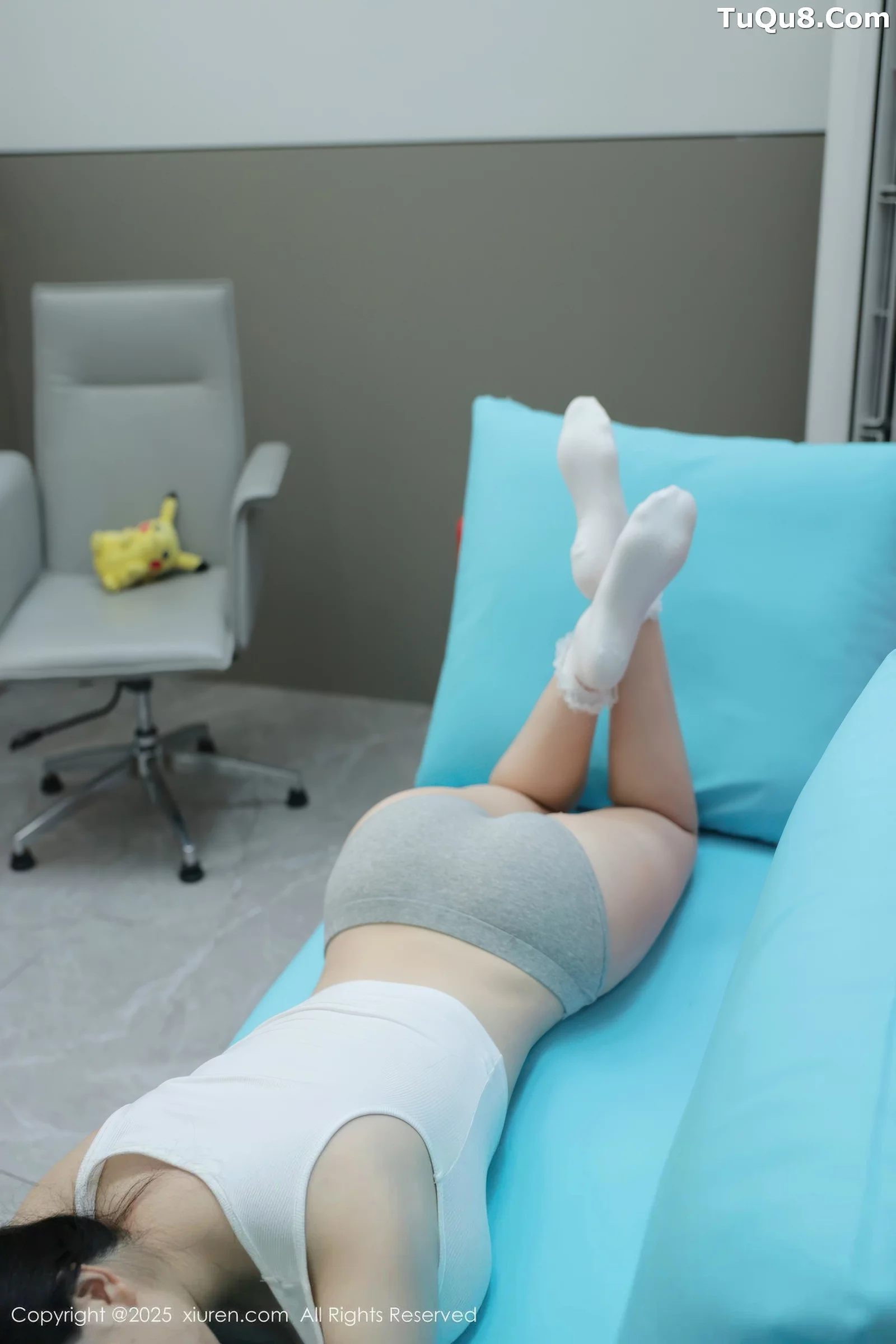 秀人集.com_[XiuRen秀人网]No.10676_模特李沁恩lrene性感白色居家上衣配灰色内衣秀丰腴身材诱惑写真70P