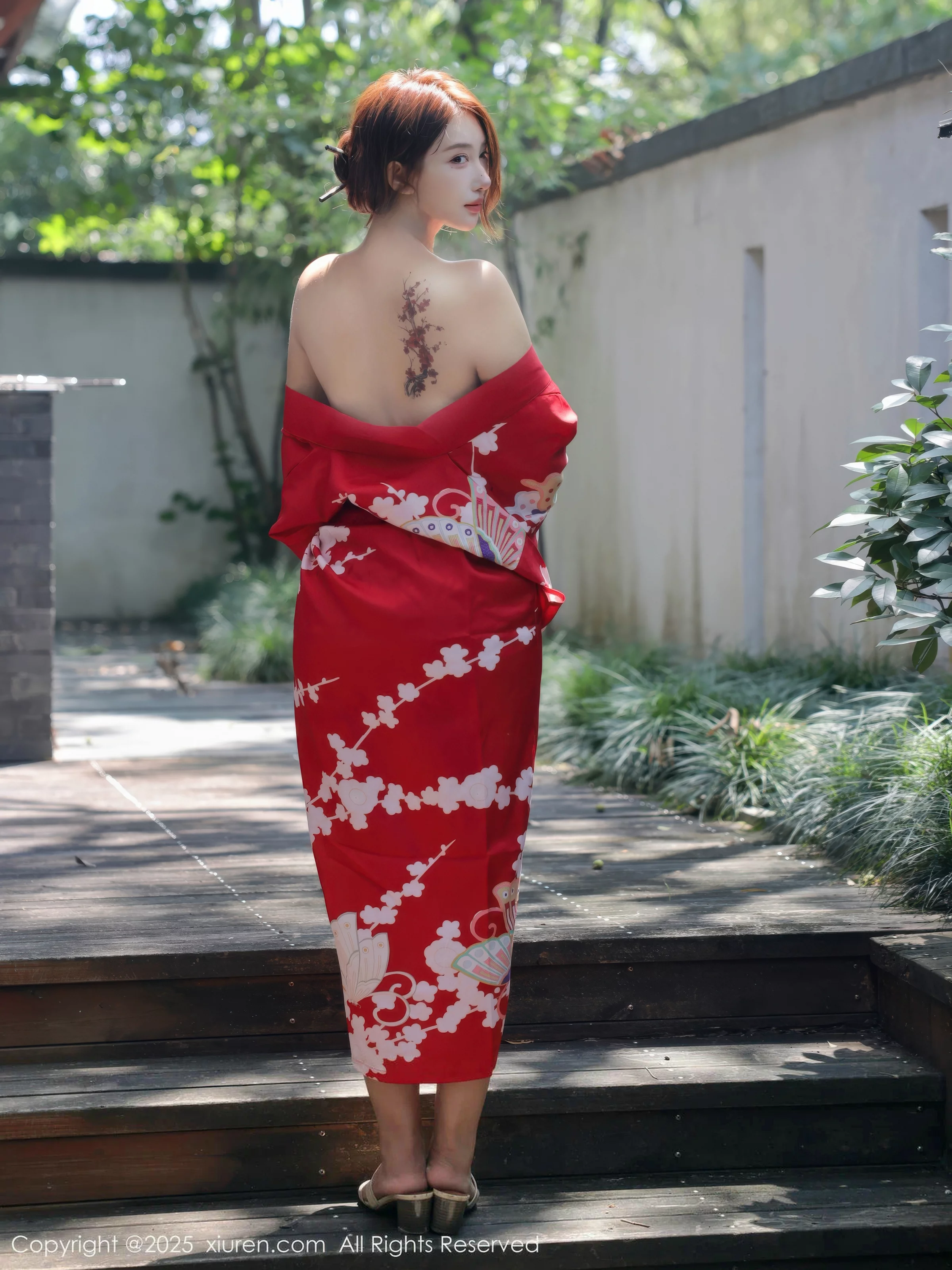 秀人集.com_[XiuRen秀人网]No.10683_模特金允希Yuki户外性感红色和服半脱秀完美身材惹火诱惑写真80P