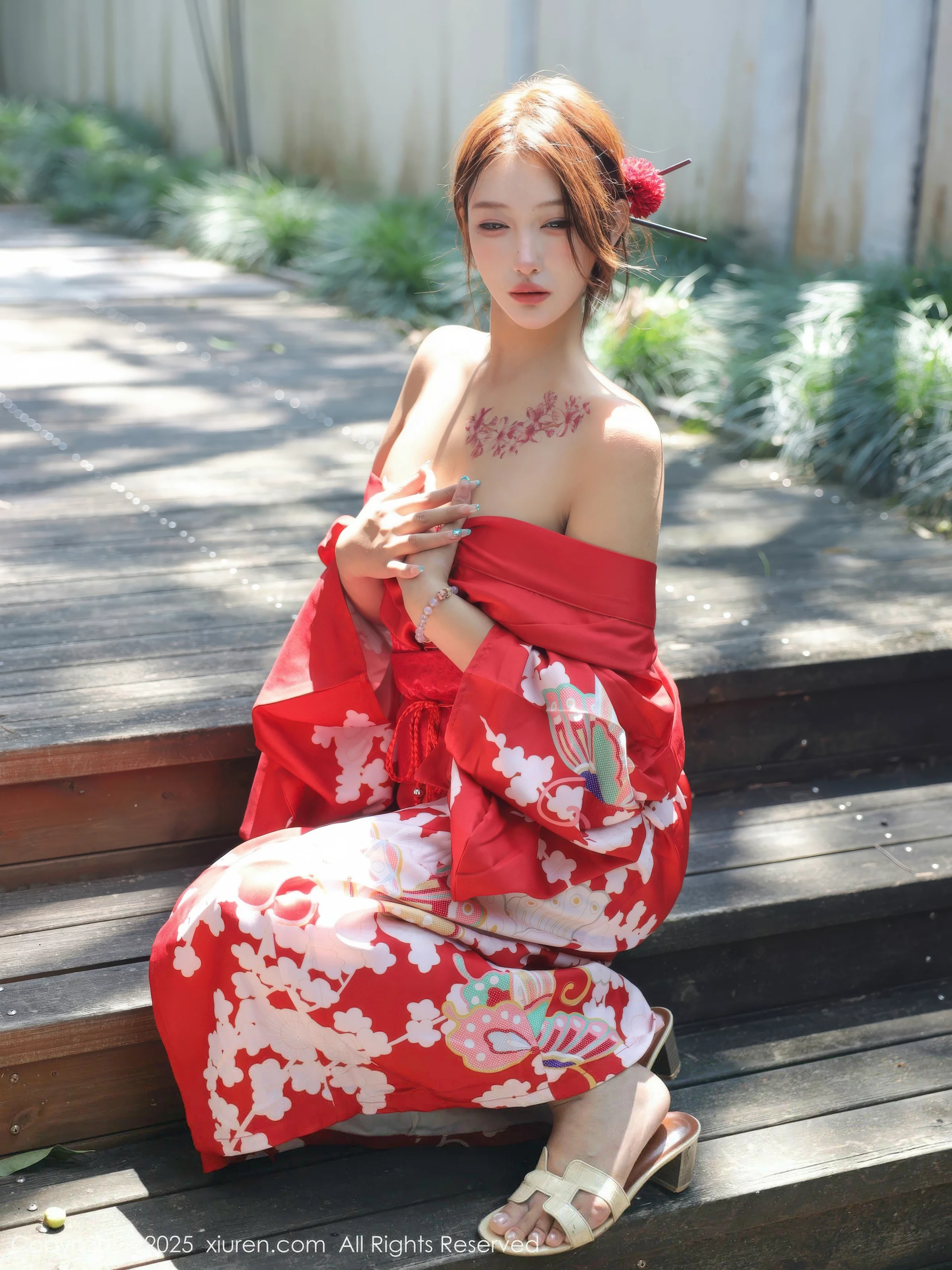 秀人集.com_[XiuRen秀人网]No.10683_模特金允希Yuki户外性感红色和服半脱秀完美身材惹火诱惑写真80P