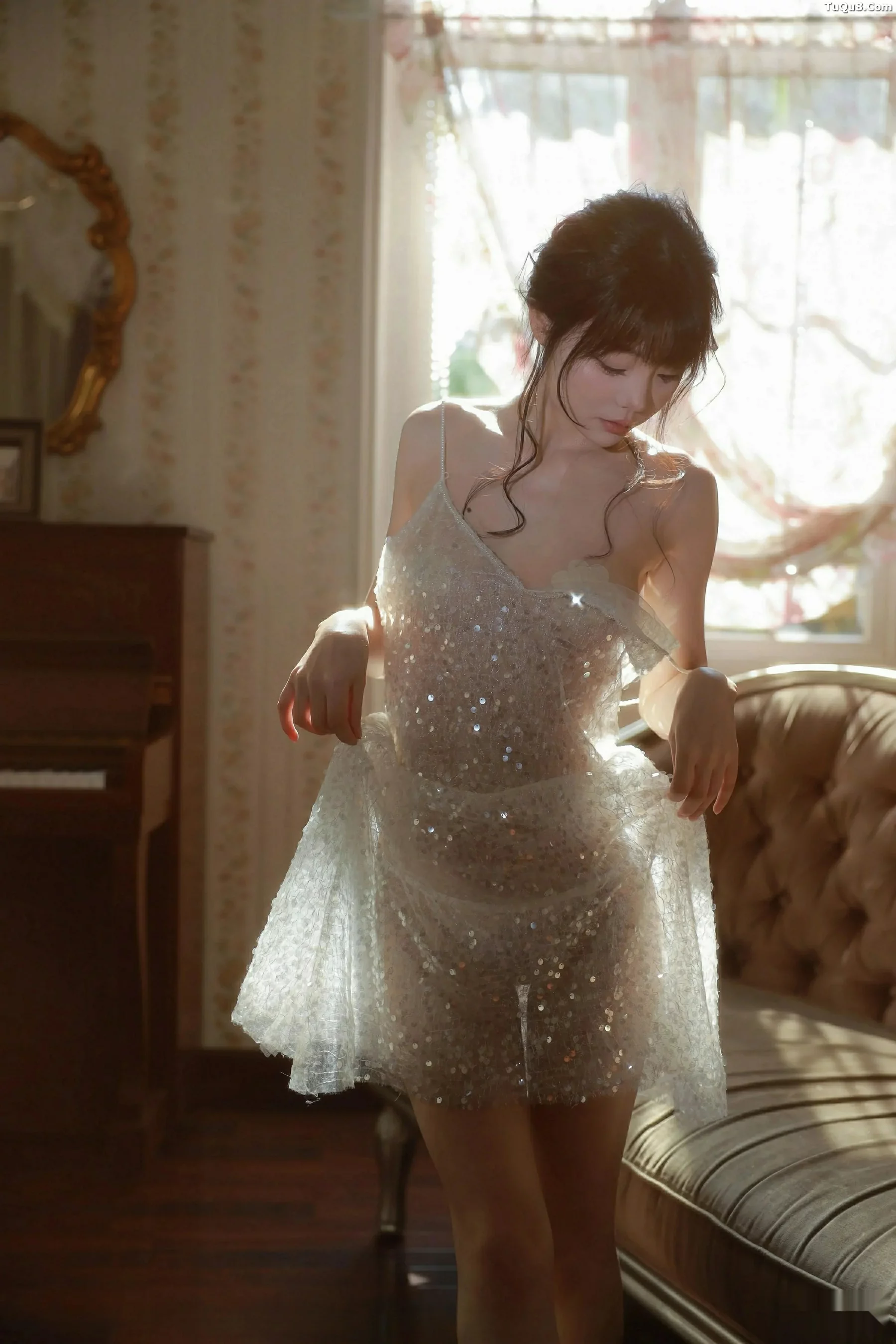 秀人集.com_[XiuRen秀人网]No.10799_模特佘贝拉Bella性感连衣长裙露白色情趣内衣秀完美身材诱惑写真73P