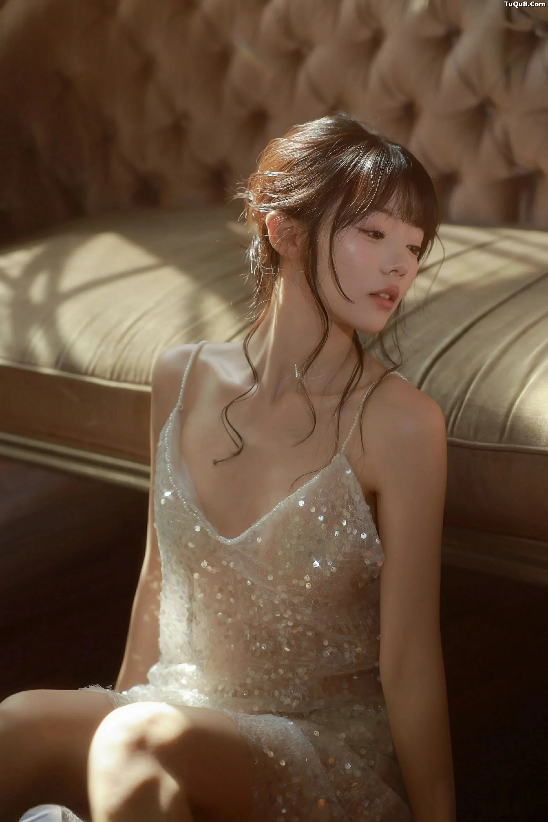 秀人集.com_[XiuRen秀人网]No.10799_模特佘贝拉Bella性感连衣长裙露白色情趣内衣秀完美身材诱惑写真73P