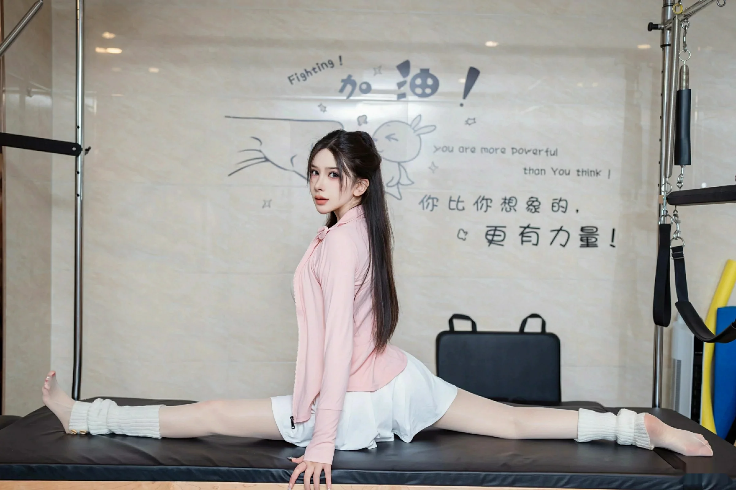 秀人集.com_[XINGYAN星颜社]VOL.408_模特合集女神李丽莎健身房性感服饰秀丰满身材惹火诱惑写真65P