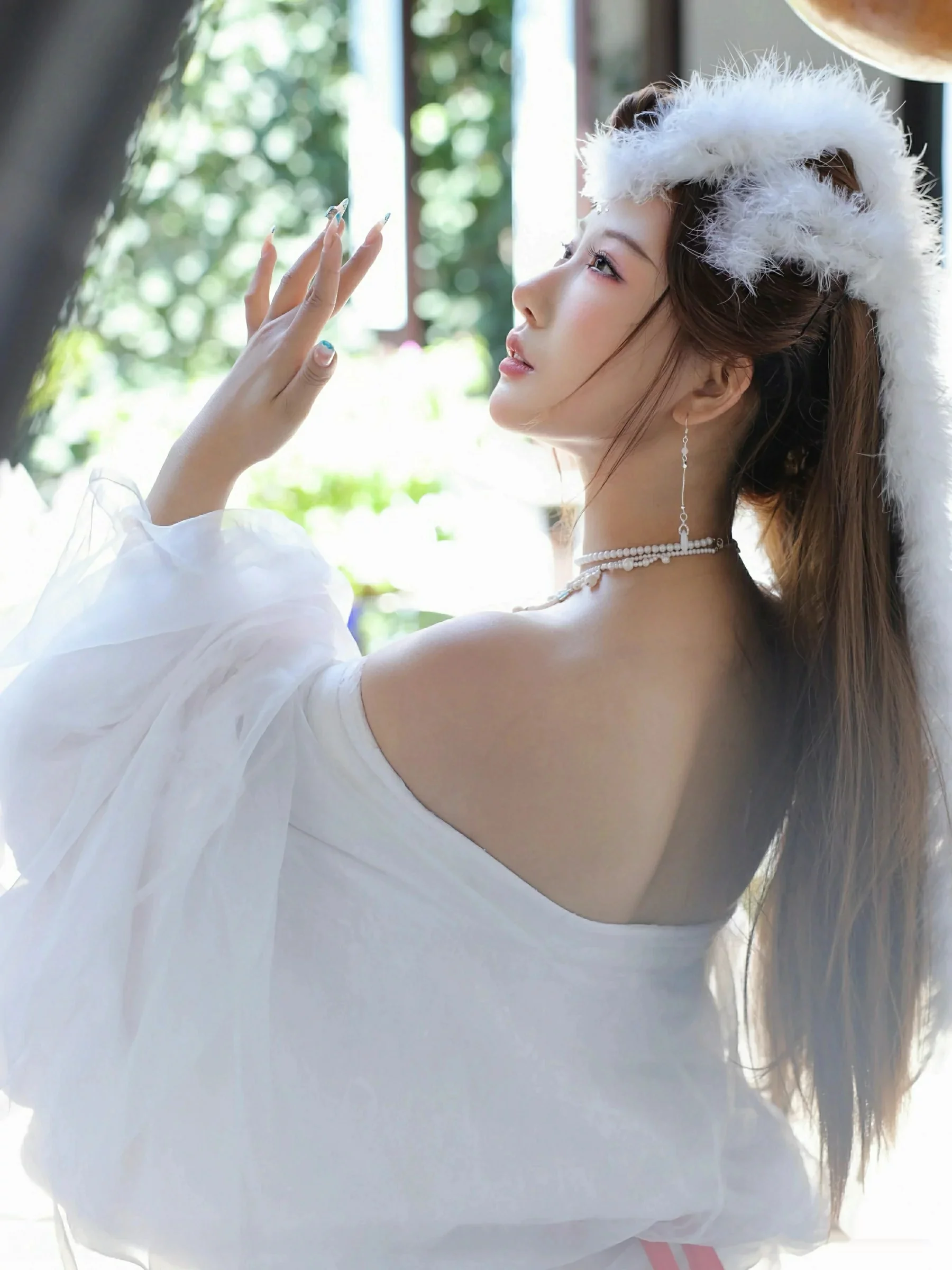 秀人集.com_[XiuRen秀人网]No.10843_模特金允希Yuki性感白色锦毛鼠装扮低胸秀丰腴身材完美诱惑写真78P