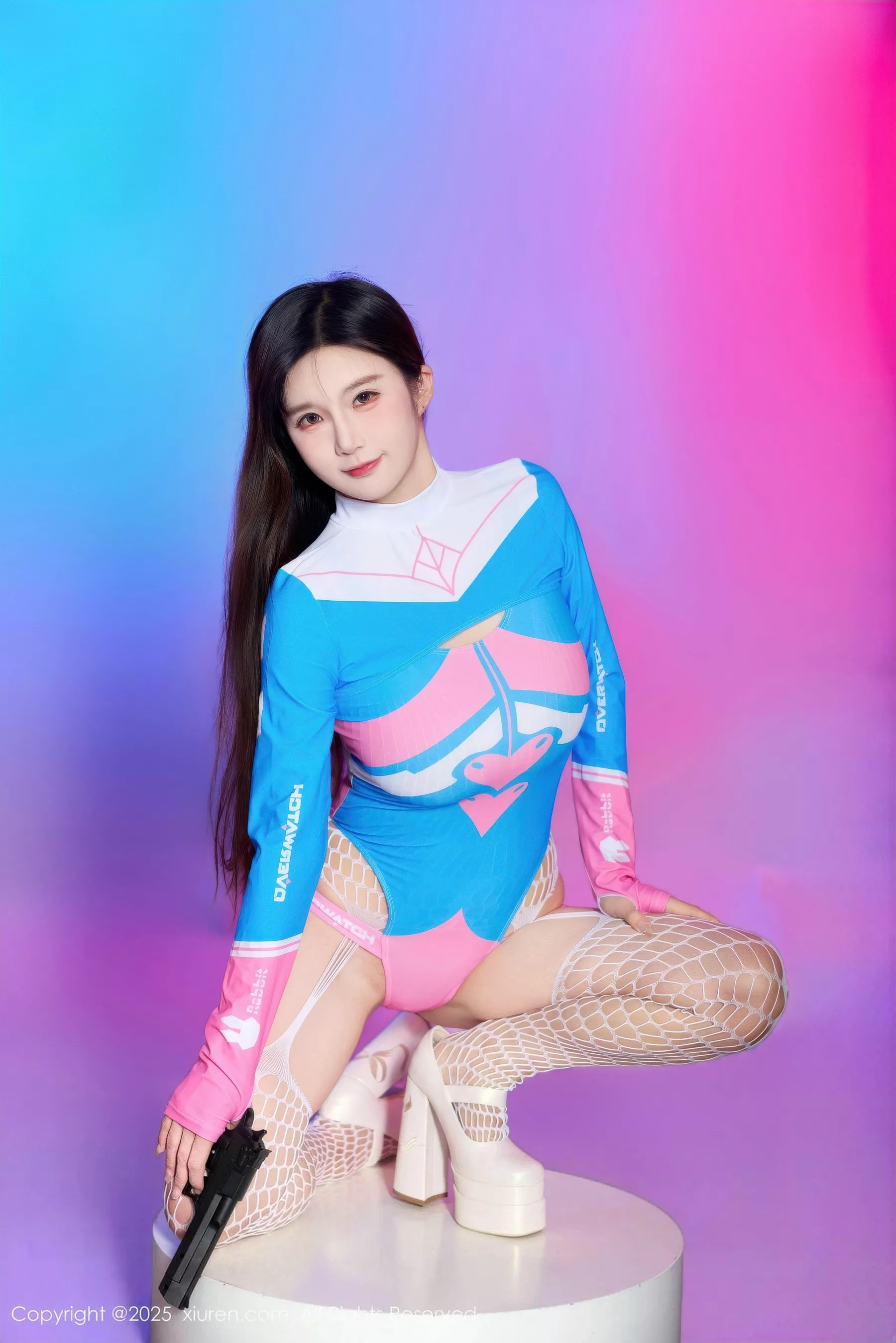 秀人集.com_[XiuRen秀人网]No.10886_模特小肉肉咪性感Cosplay装扮白色连体网袜秀凹凸身材诱惑写真62P