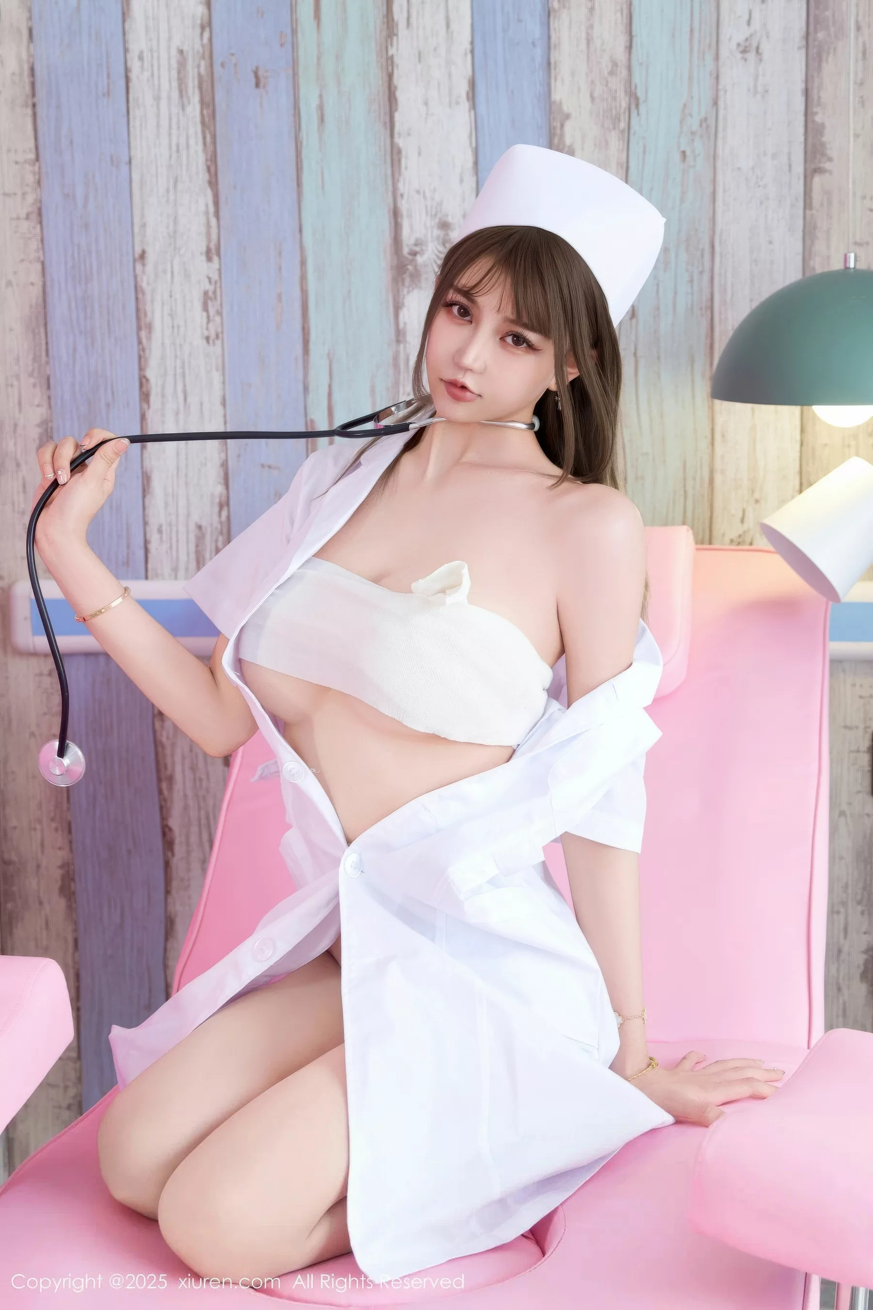 秀人集.com_[XiuRen秀人网]No.10896_模特Zoe柚柚性感白色护士制服配超薄肉丝秀凹凸身材诱惑写真80P