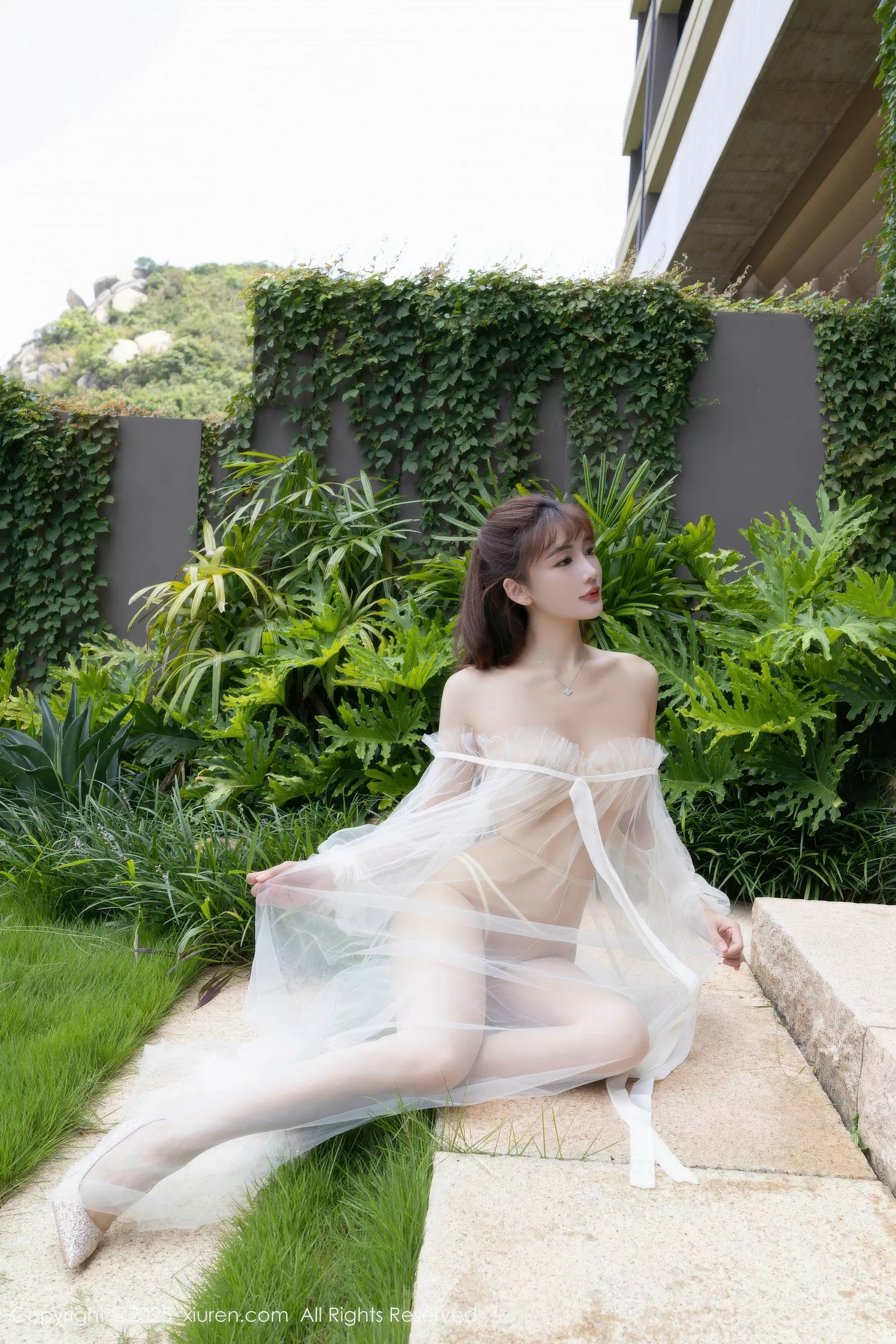 秀人集.com_[XiuRen秀人网]No.10903_模特陆萱萱性感轻透白色薄纱配超薄肉丝秀柔美身姿惹火诱惑写真70P