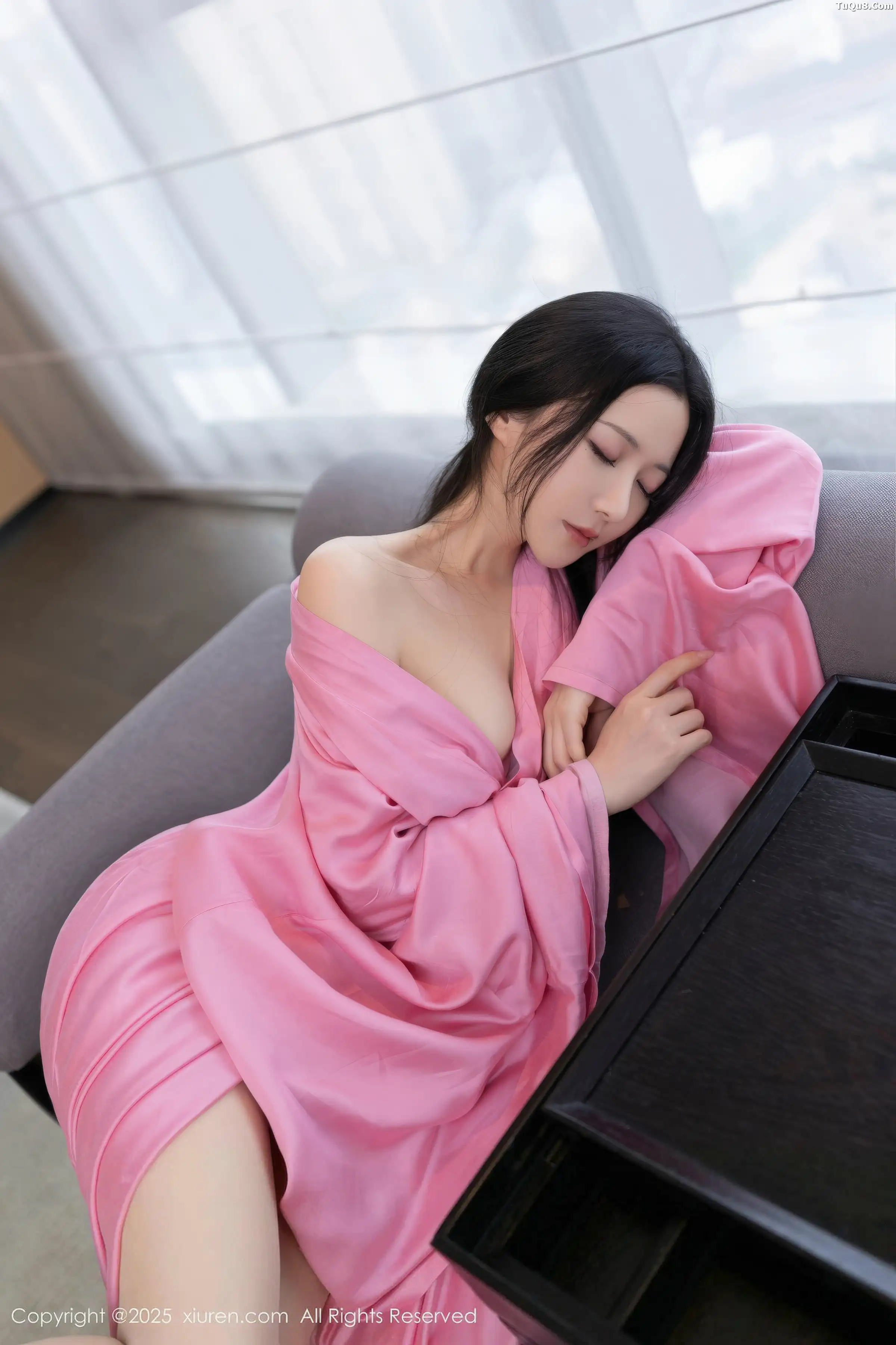 秀人集.com_[XiuRen秀人网]No.11049_模特鱼子酱Fish性感粉色月影纱配超薄肉丝秀曼妙身姿诱惑写真82P