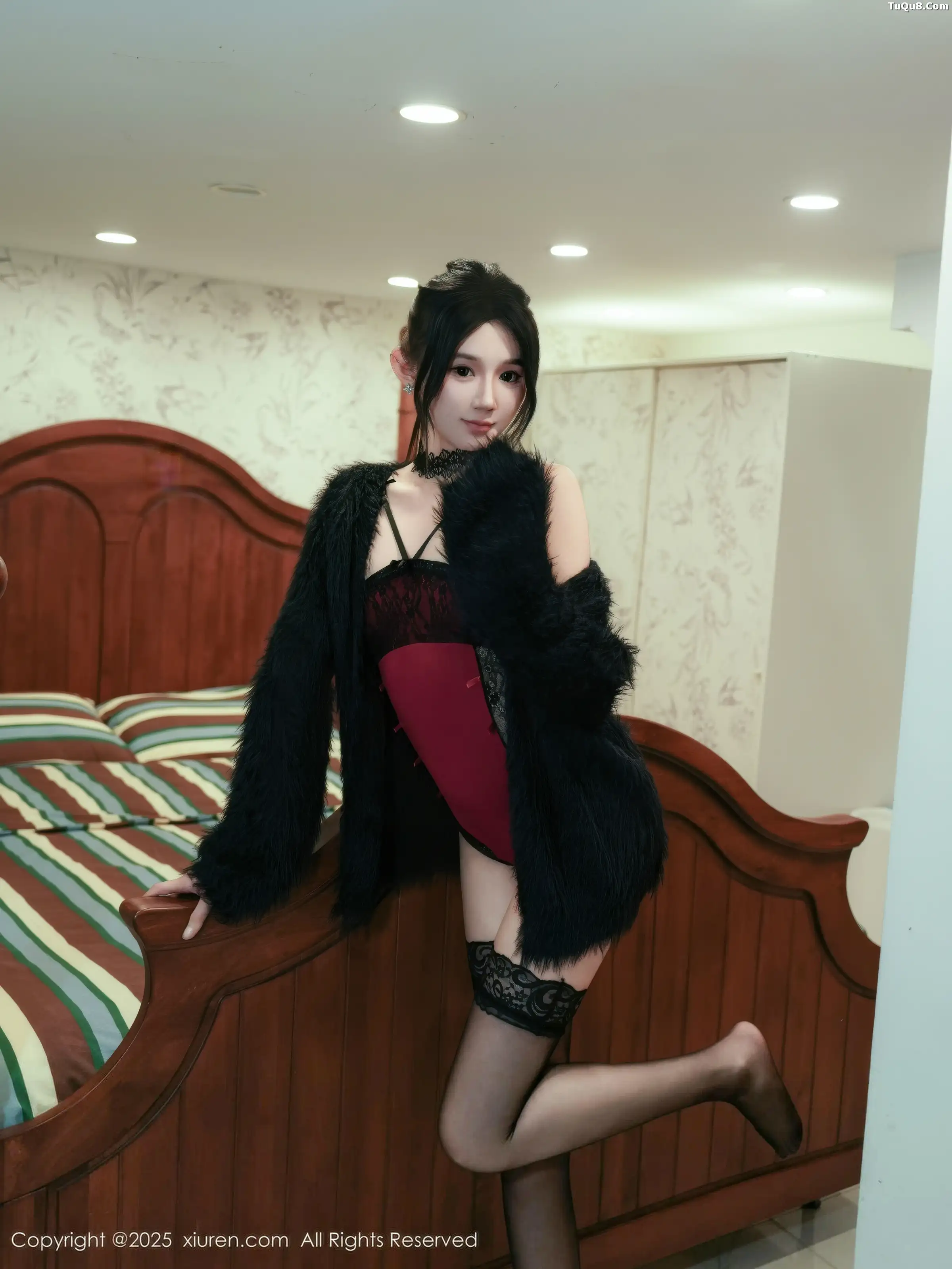 秀人集.com_[XiuRen秀人网]No.11072_模特桃子姐姐性感红色吊带配黑色丝袜秀高挑曼妙身材诱惑写真85P