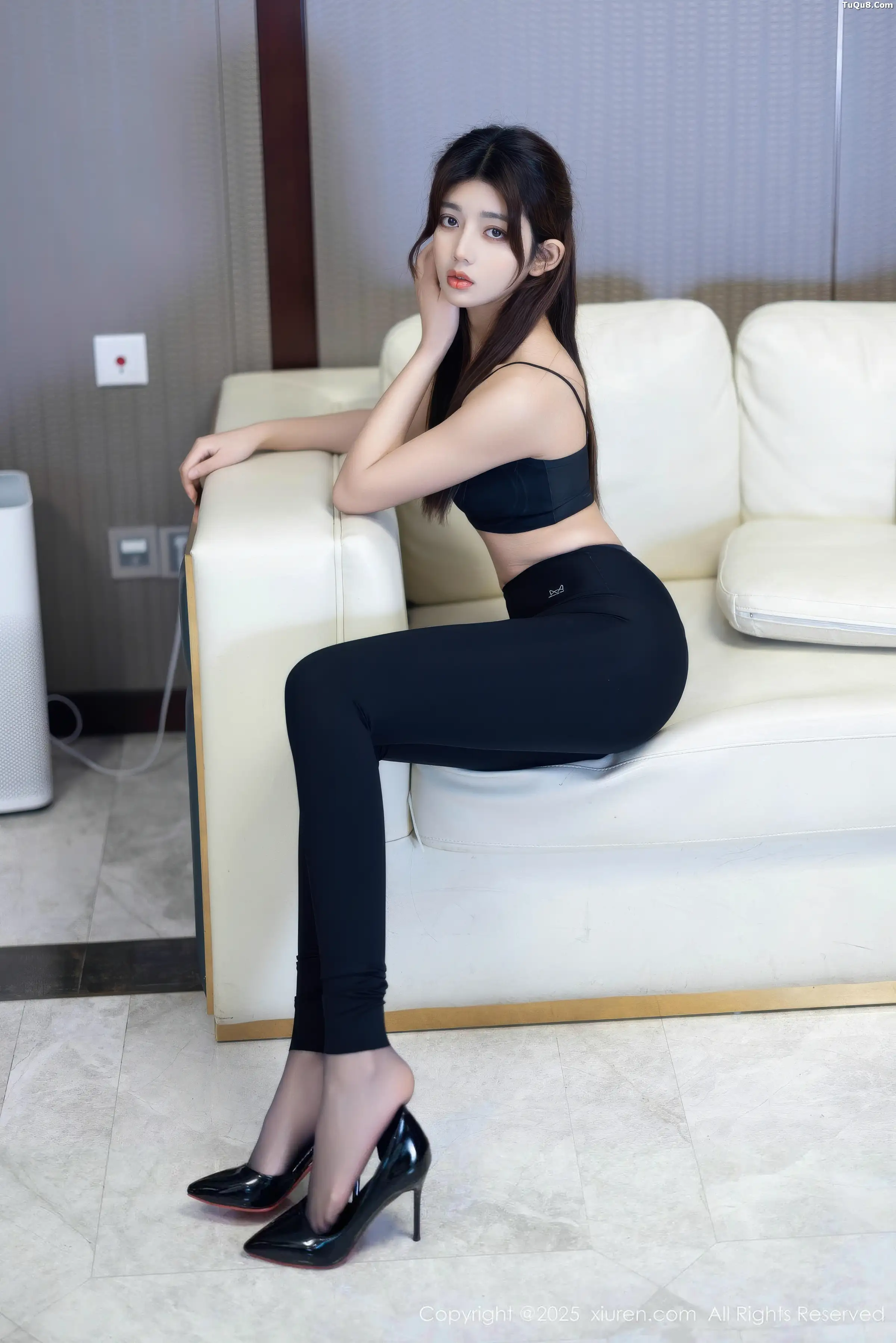 秀人集.com_[XiuRen秀人网]No.11015_模特姜冉冉_Renee@性感黑色内衣配超薄黑丝秀柔美身姿诱惑写真81P