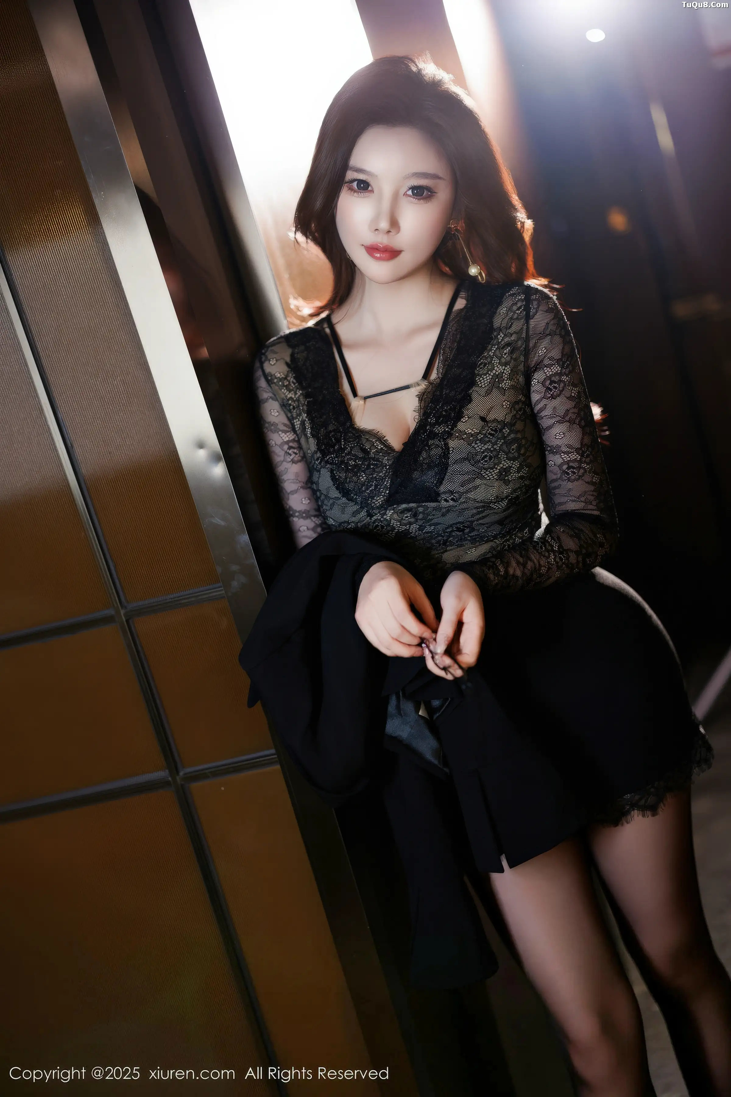 秀人集.com_[XiuRen秀人网]No.11035_女神CHENCHEN.性感黑色情趣内衣配超薄黑丝秀丰腴身材诱惑写真81P